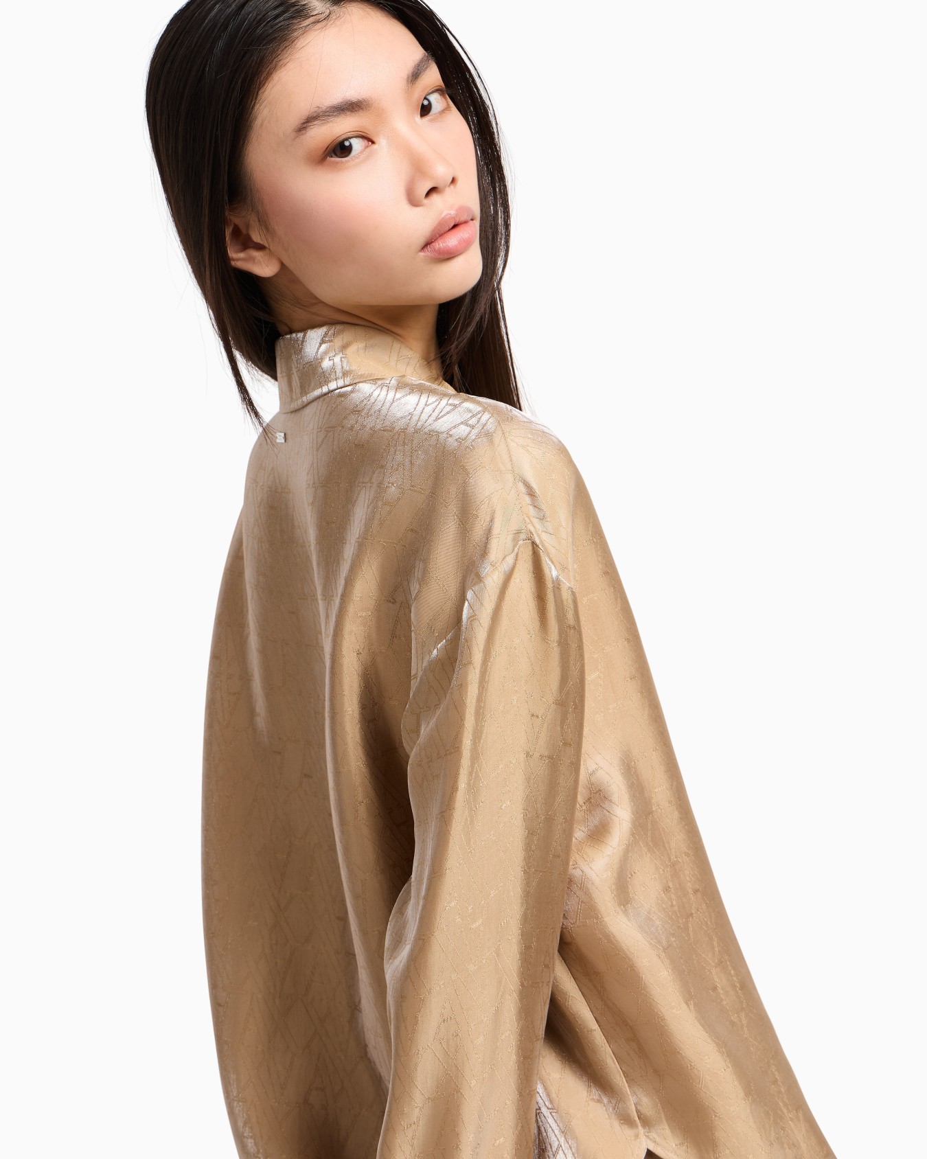 Shiny fabric shirt with allover logo Slide 4