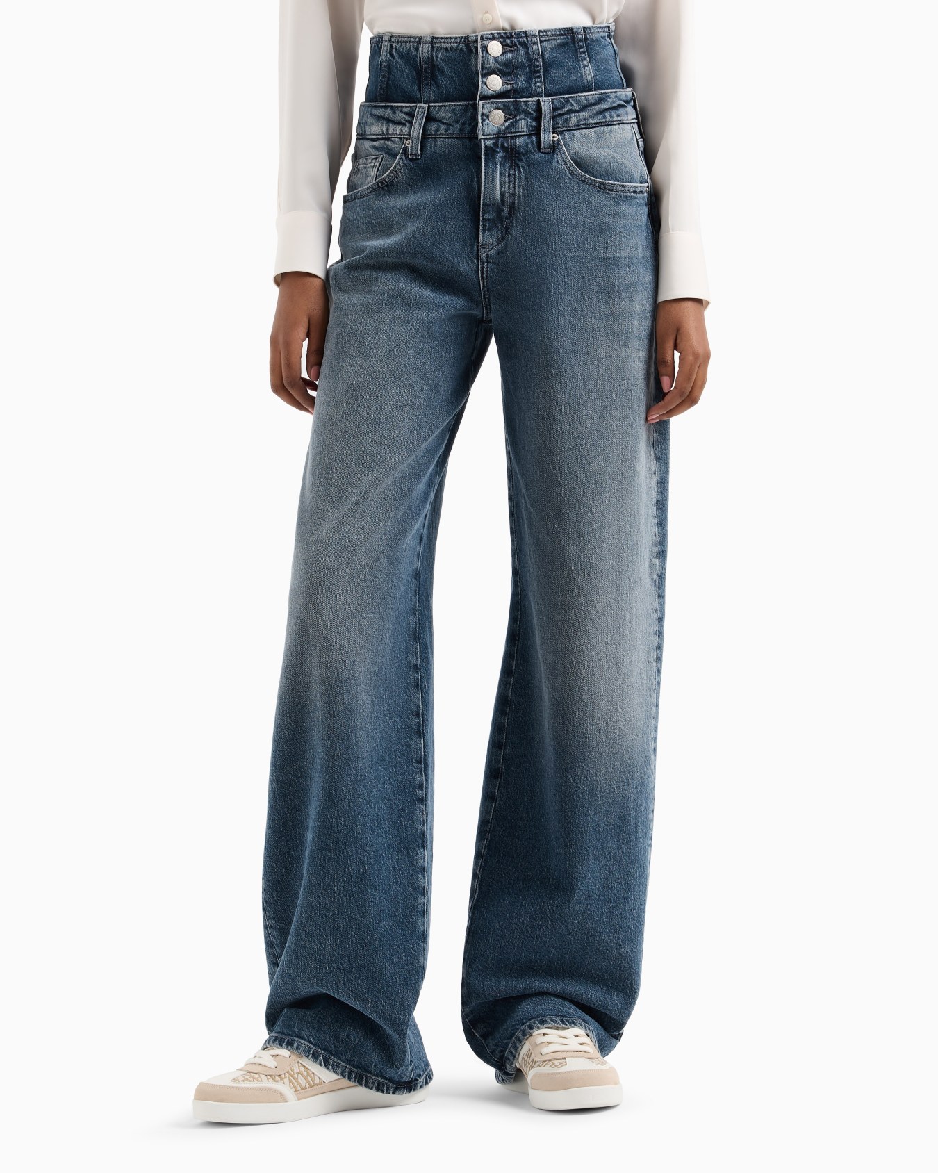 Relaxed Jeans Slide 3