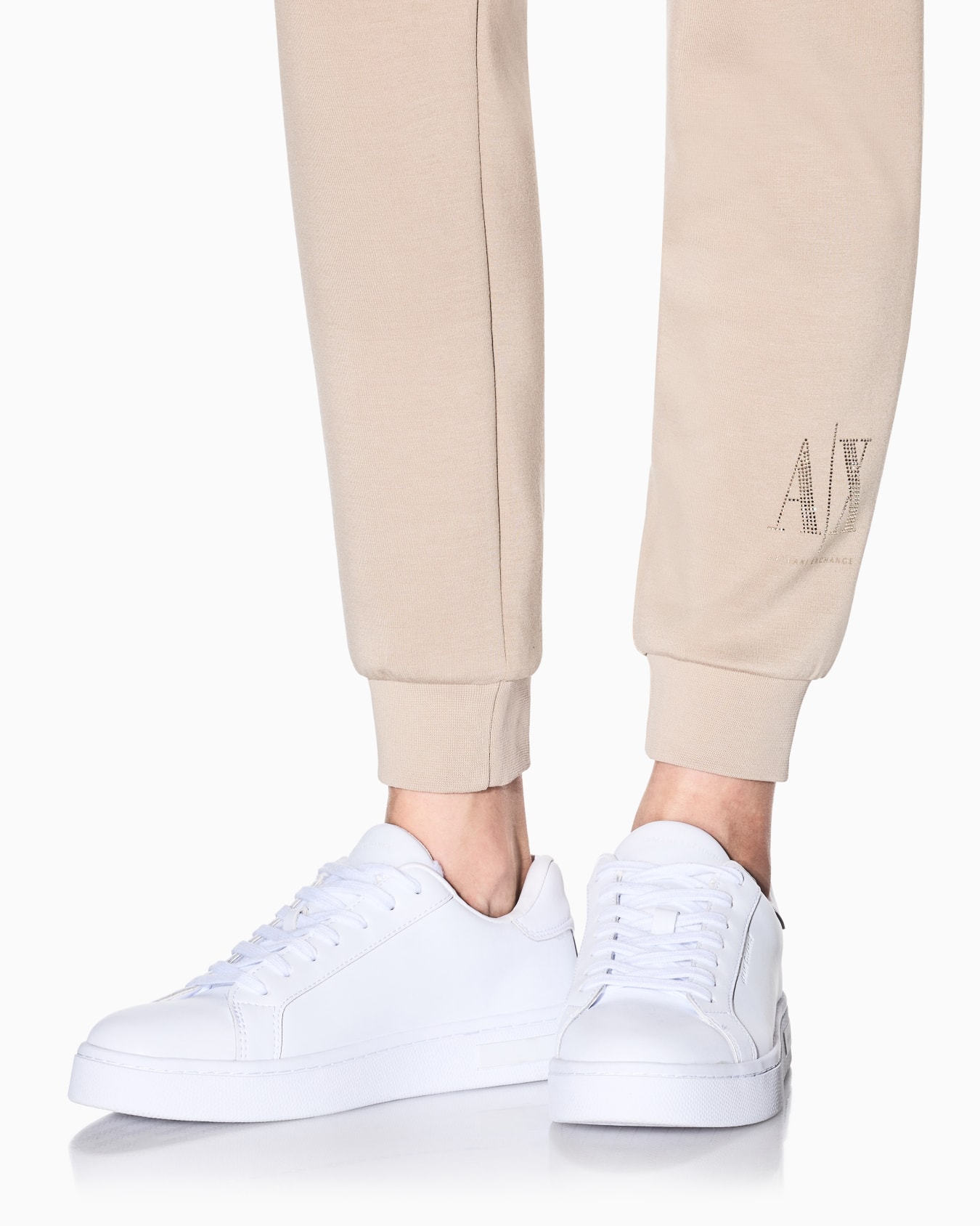 Icon Jogger Pants Slide 4