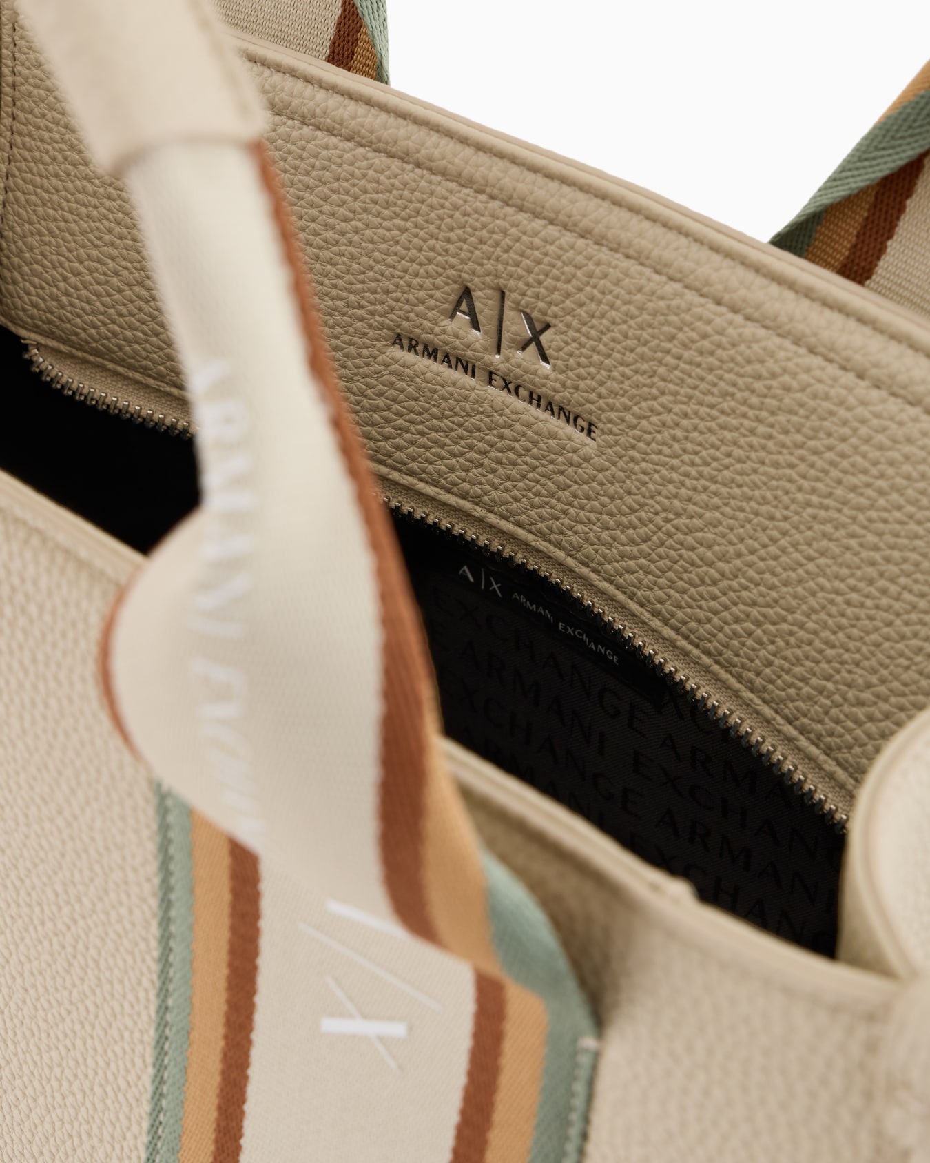 Shopper bag with contrasting bands Slide 3