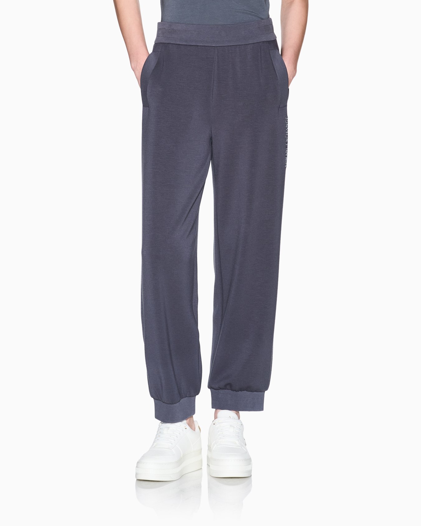 Logo Joggers Slide 3