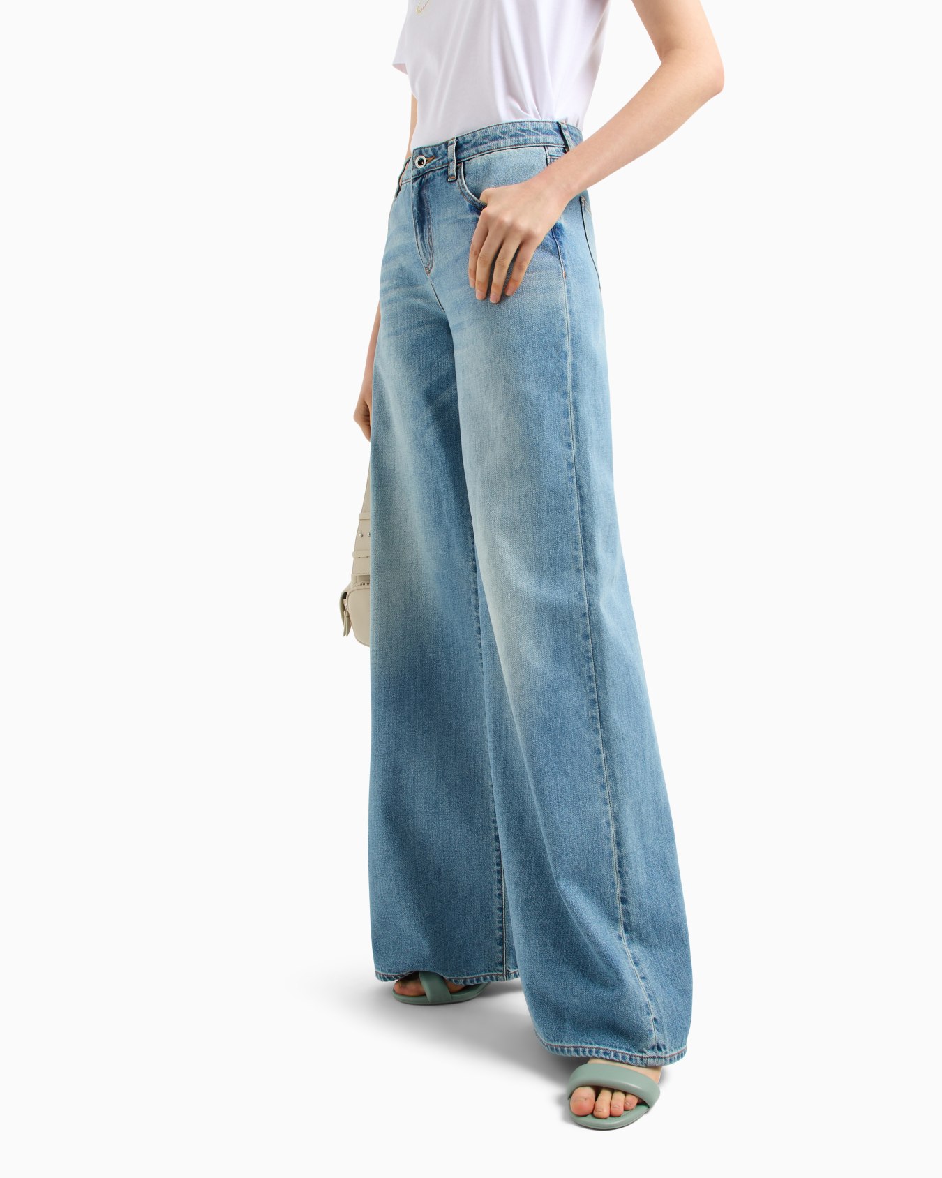 Relaxed fit jeans in stretch cotton denim Slide 4