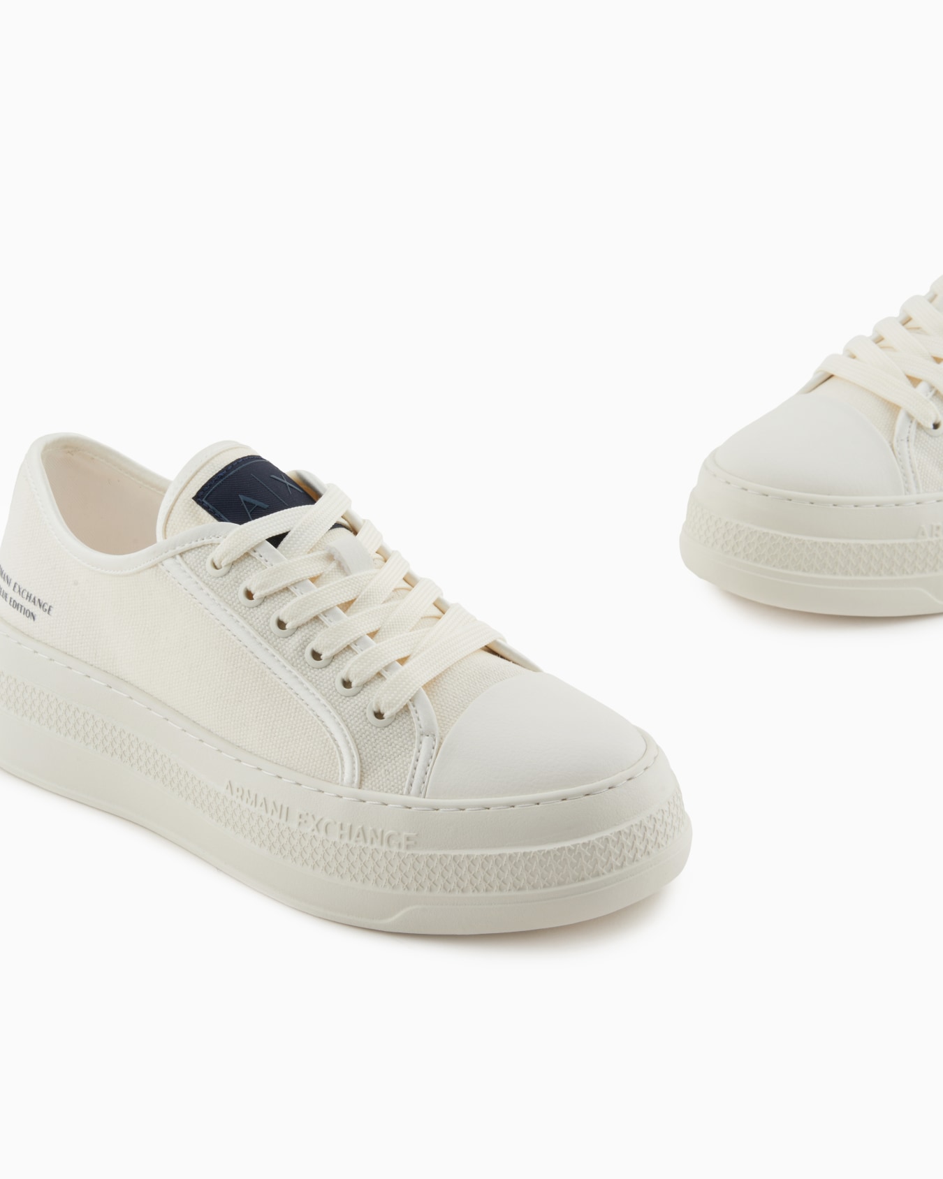 Sneakers Slide 4