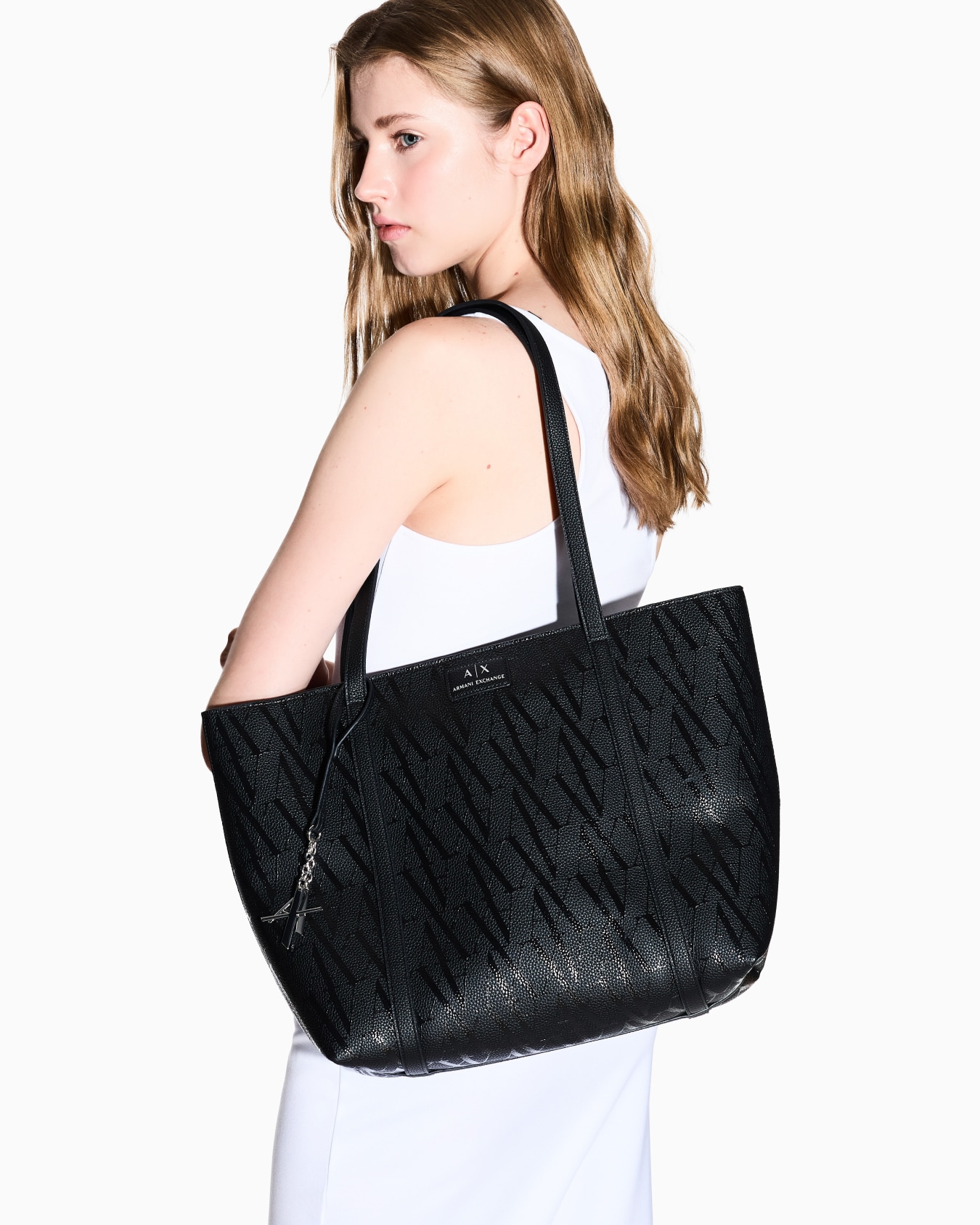 Shopper bag with allover logo and charm Slide 6