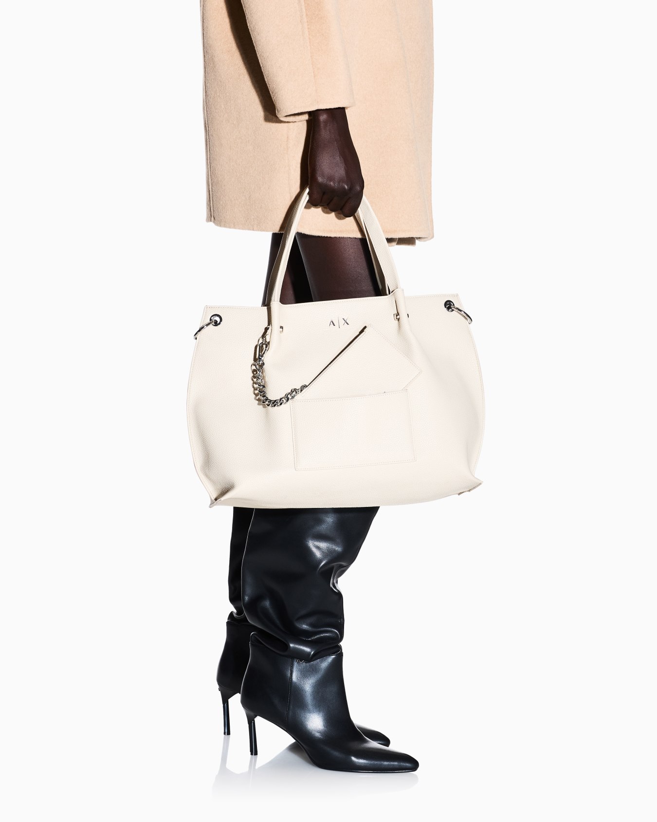 Textured fabric shopper Slide 5