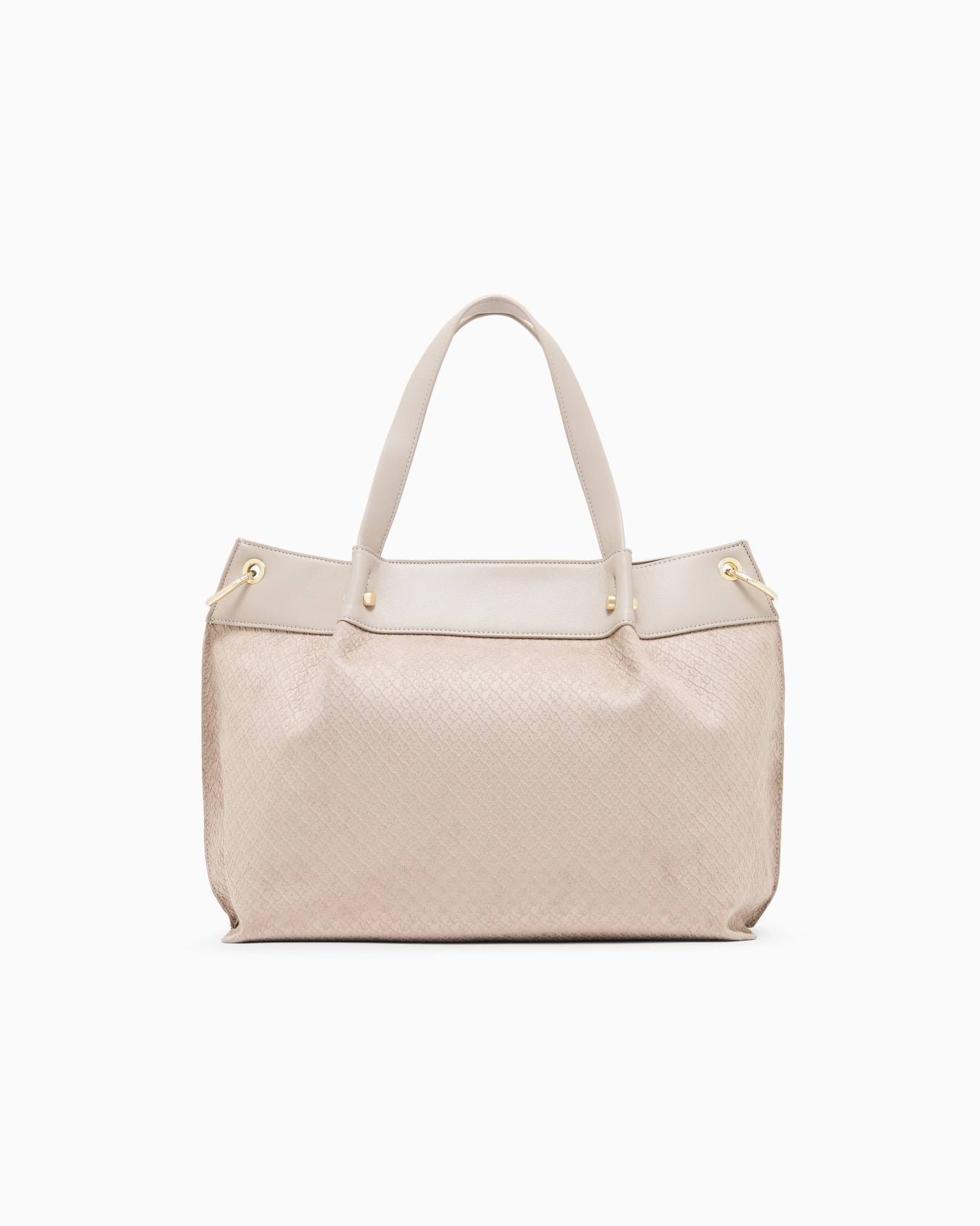 Shoppers in technical fabric Slide 2