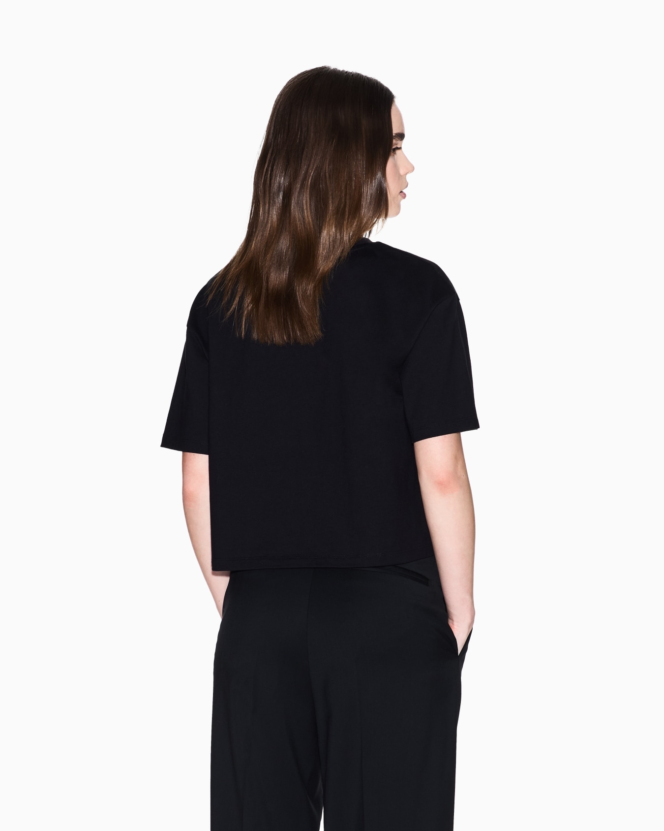 Cropped T-Shirts Slide 2