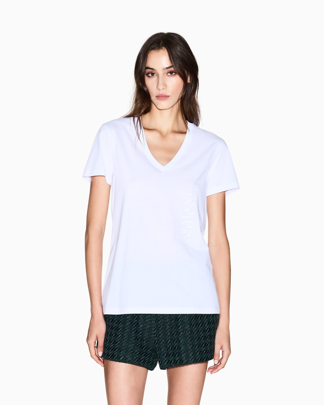 V Neck T-Shirt Slide 3