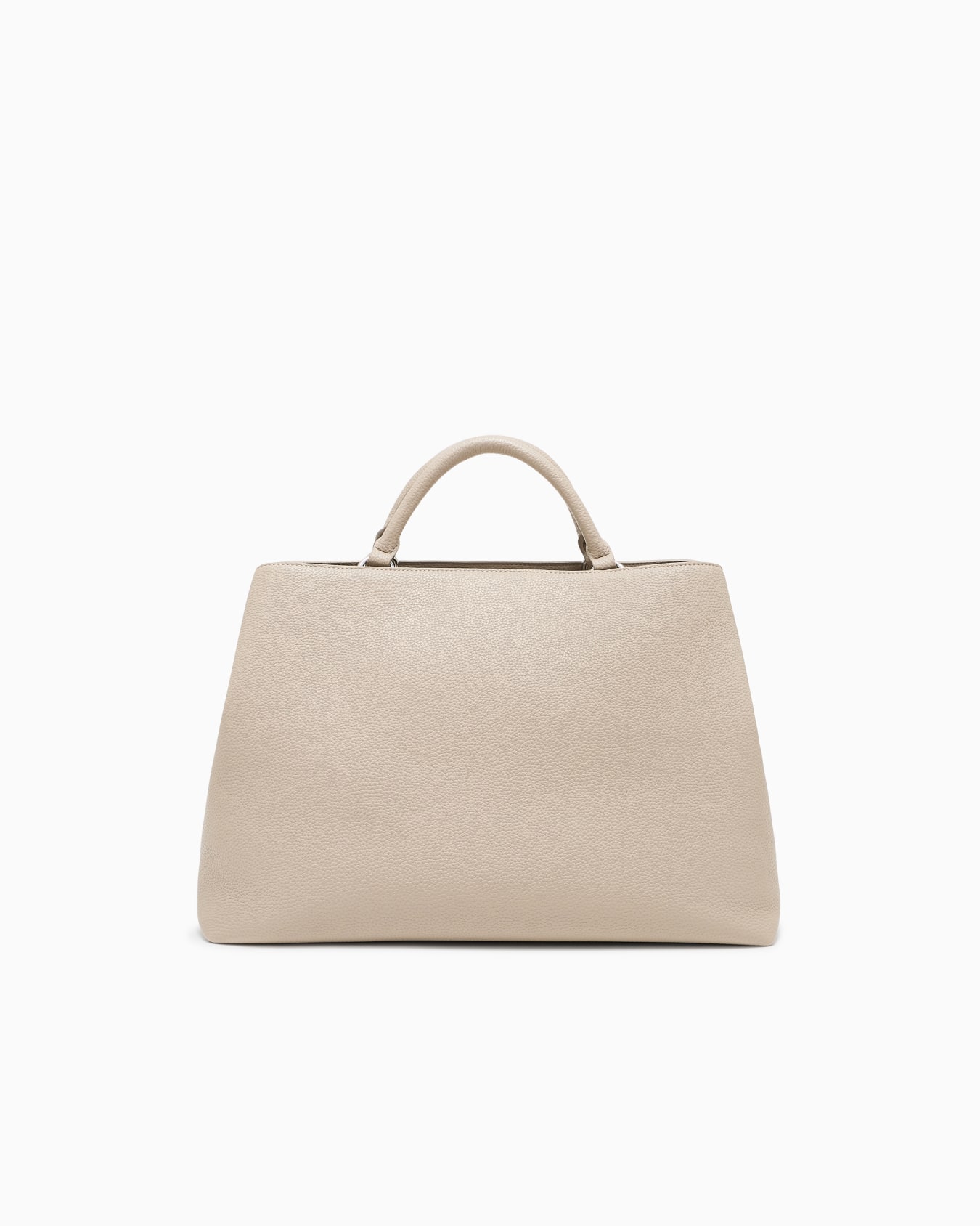 Shoppers in technical fabric Slide 2