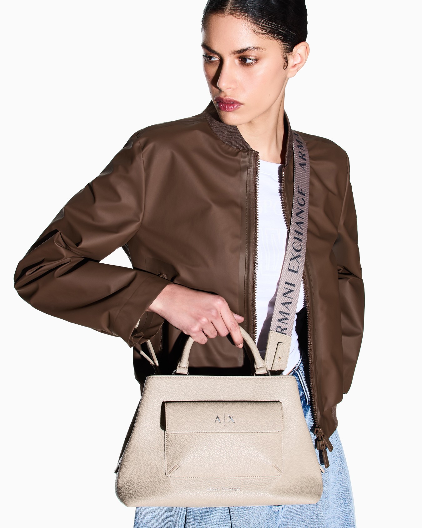 Top handles in technical fabric Diapositive 5