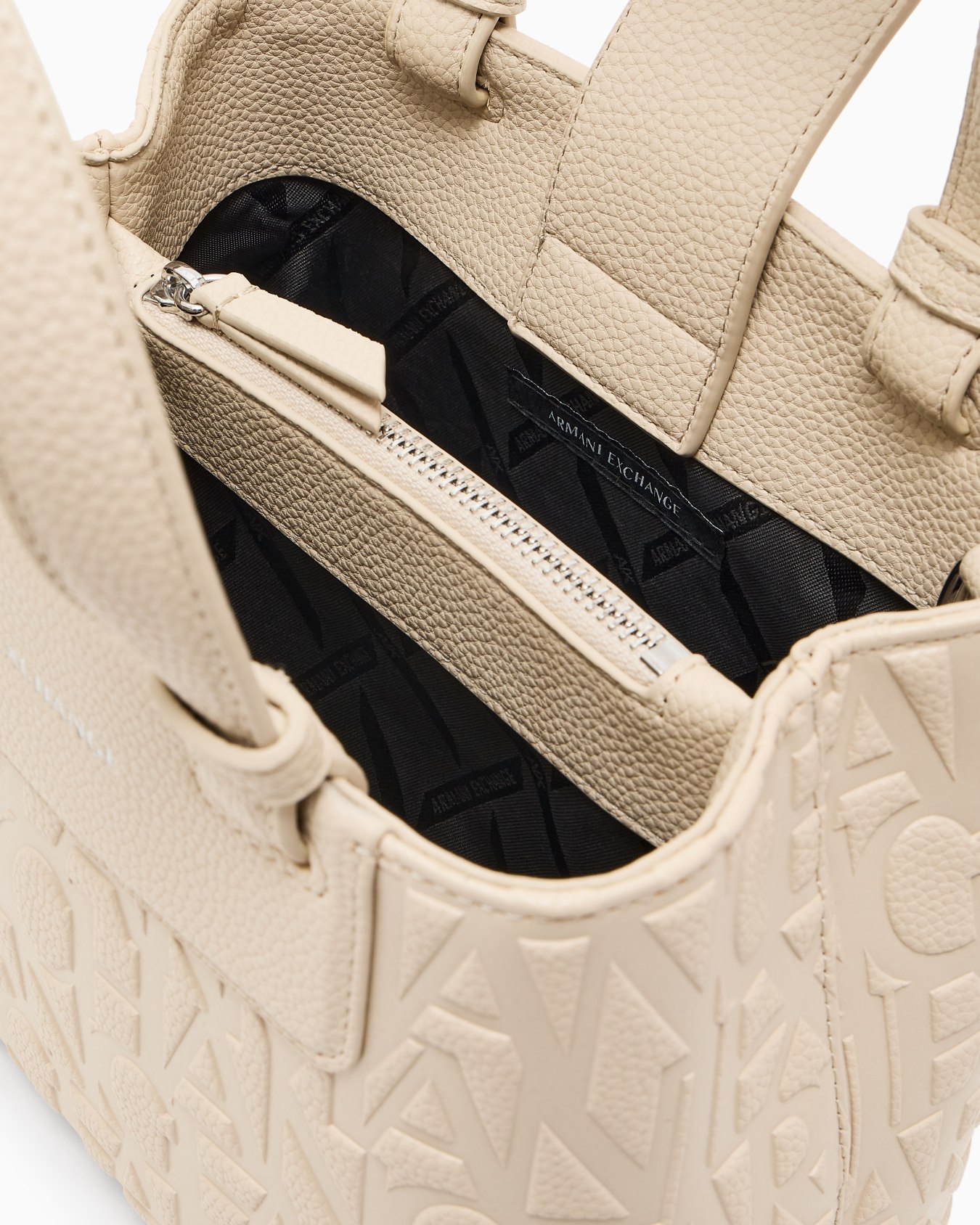 Shopper in tone-on-tone technical fabric Slide 3