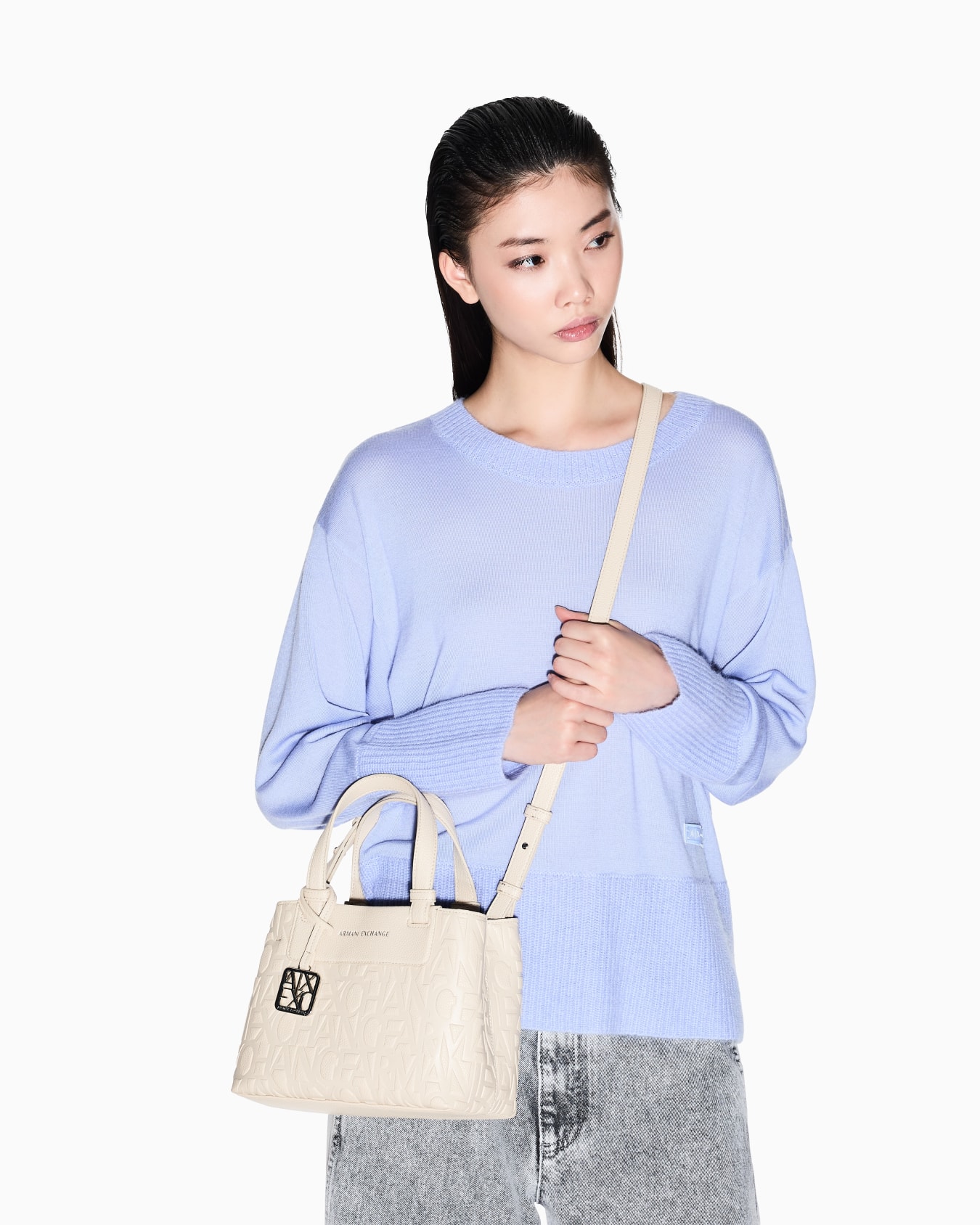 Shopper in tone-on-tone technical fabric Slide 5