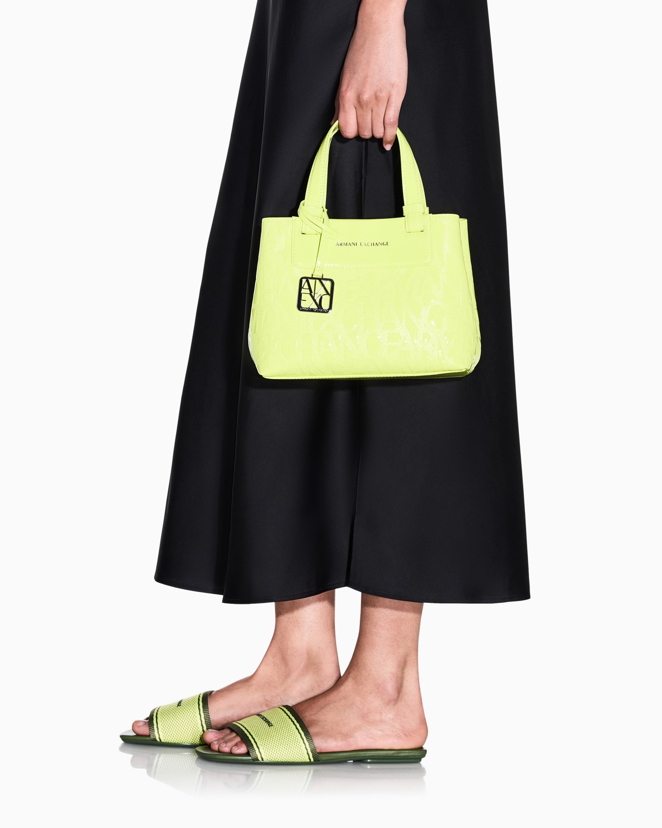 Shopping bag with an outside coating Slide 5