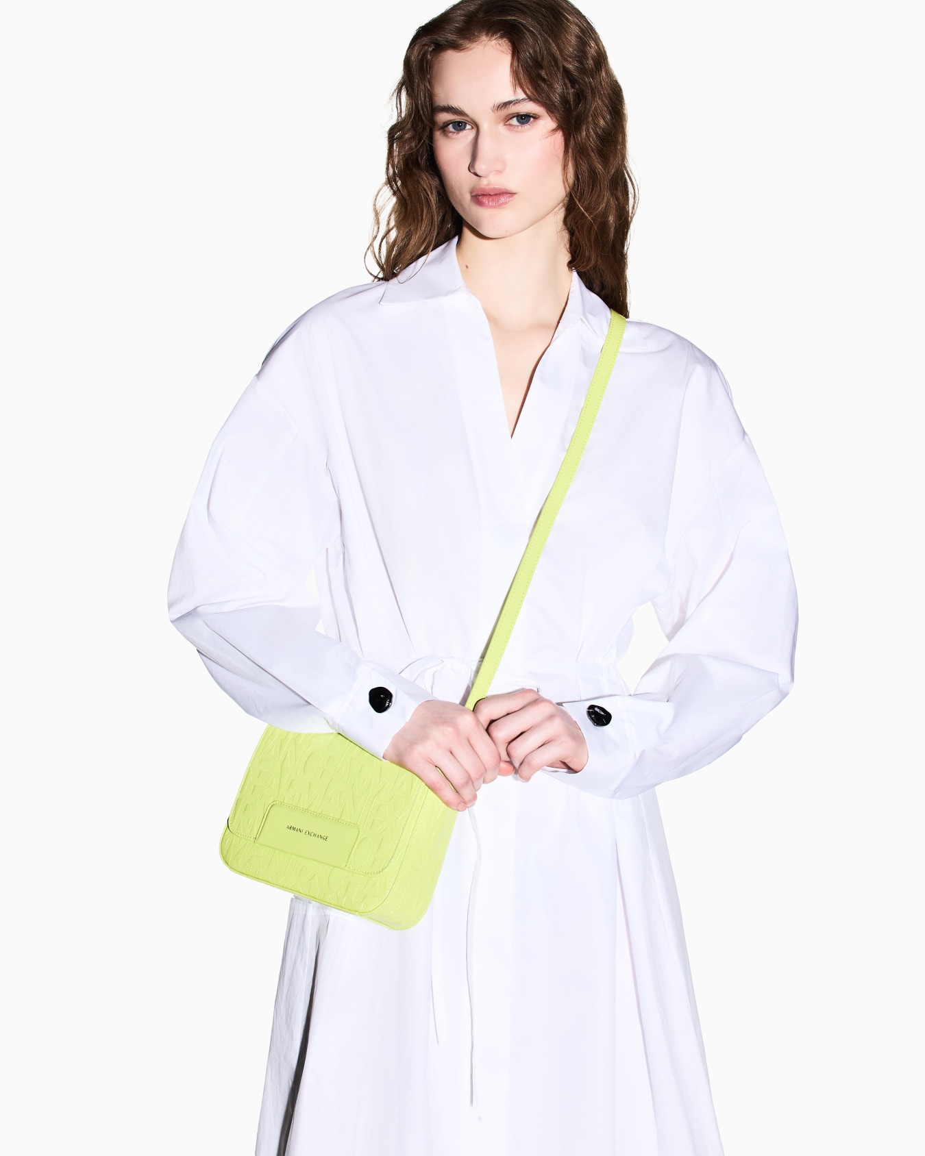 Umhängetasche mit Allover-Logo-Motiv Folie 5