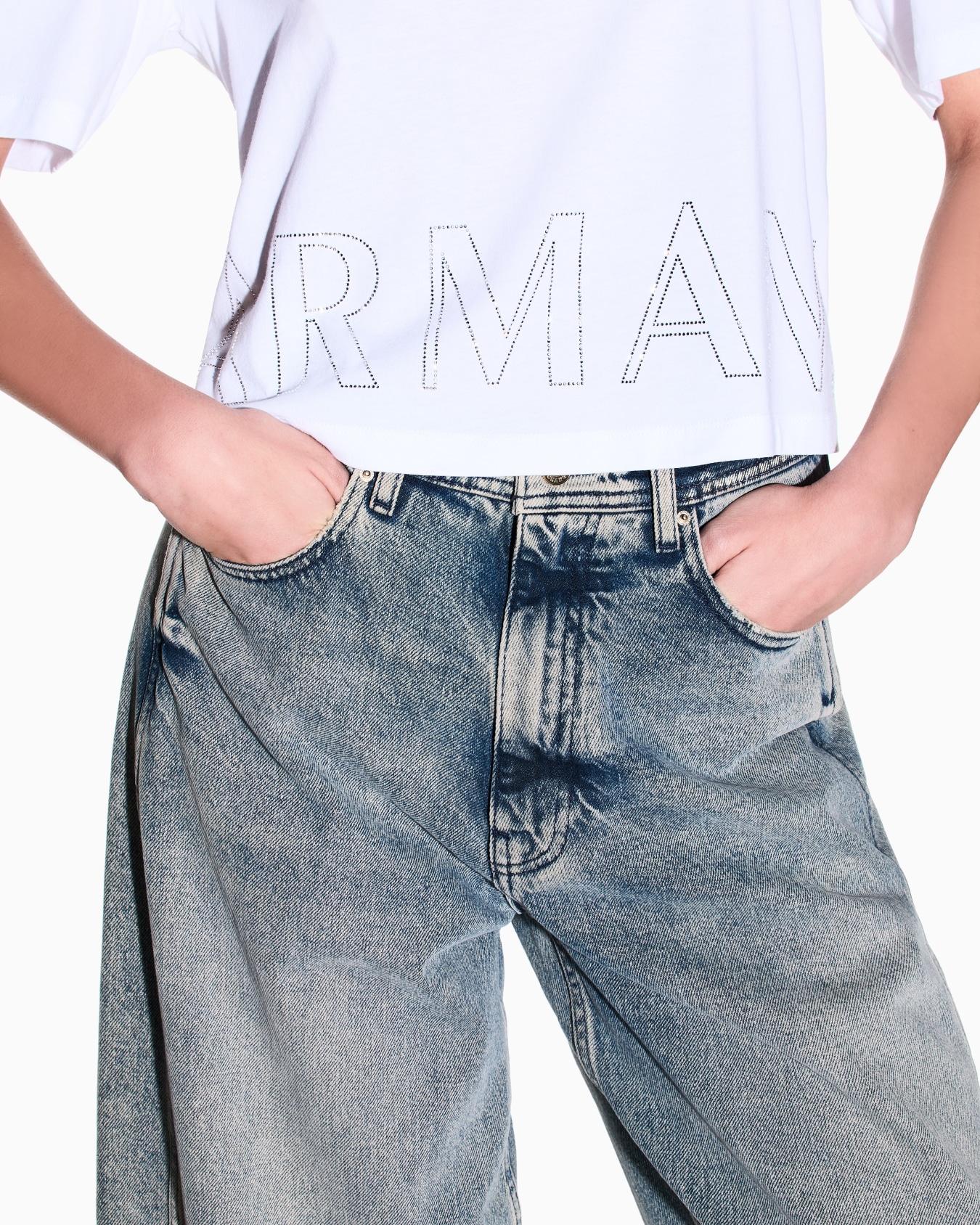 ビッグロゴ 半袖クルーネックTシャツ スライドする 2