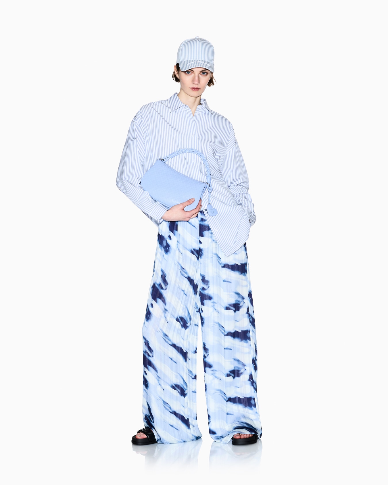 Printed Striped Georgette Palazzo Pants Slide 1