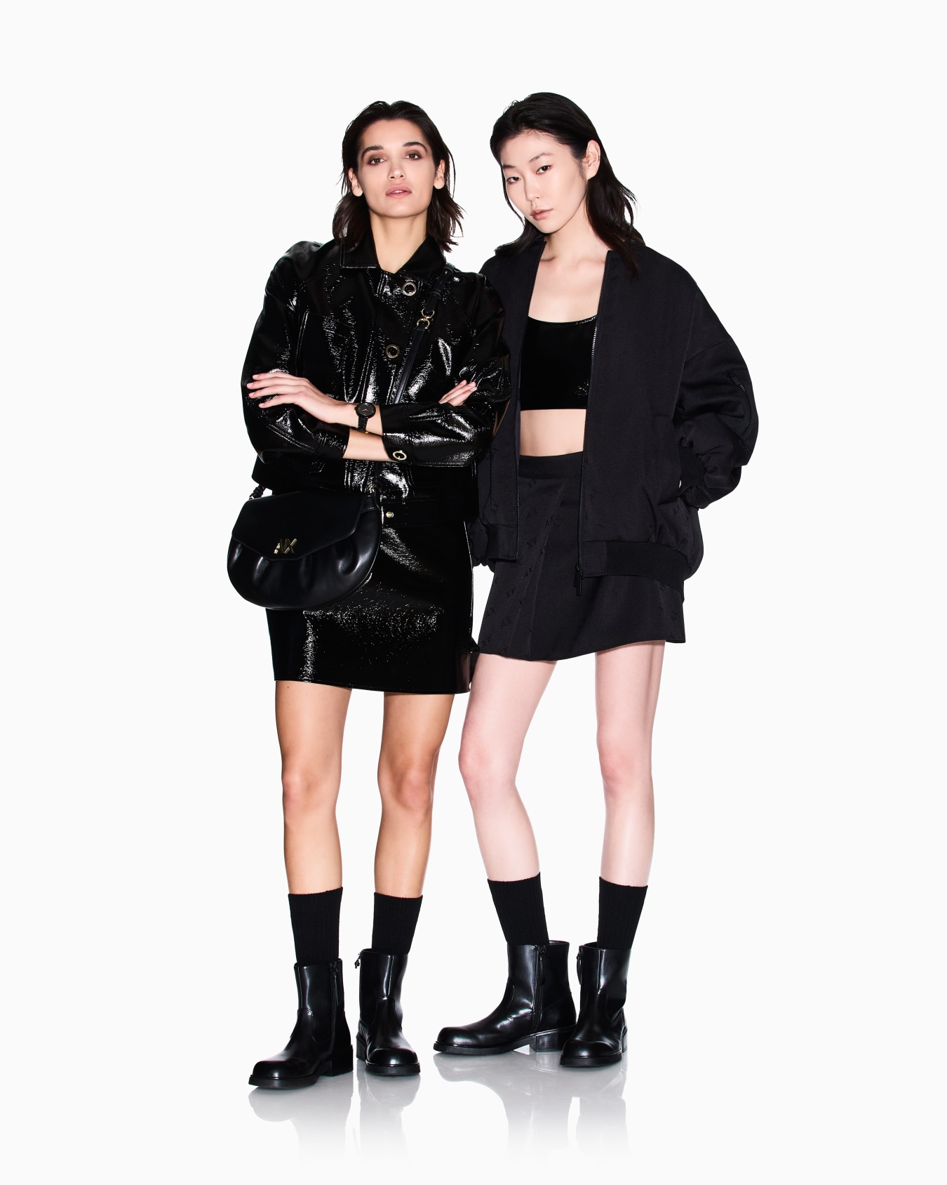 Short dress in technical fabric Slide 1