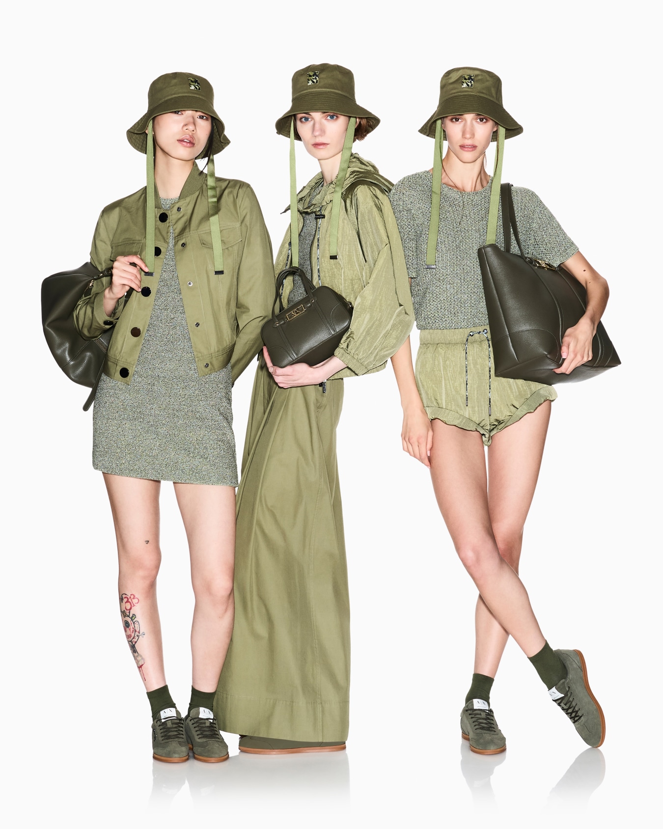 Metal top with short sleeves Diapositiva 1