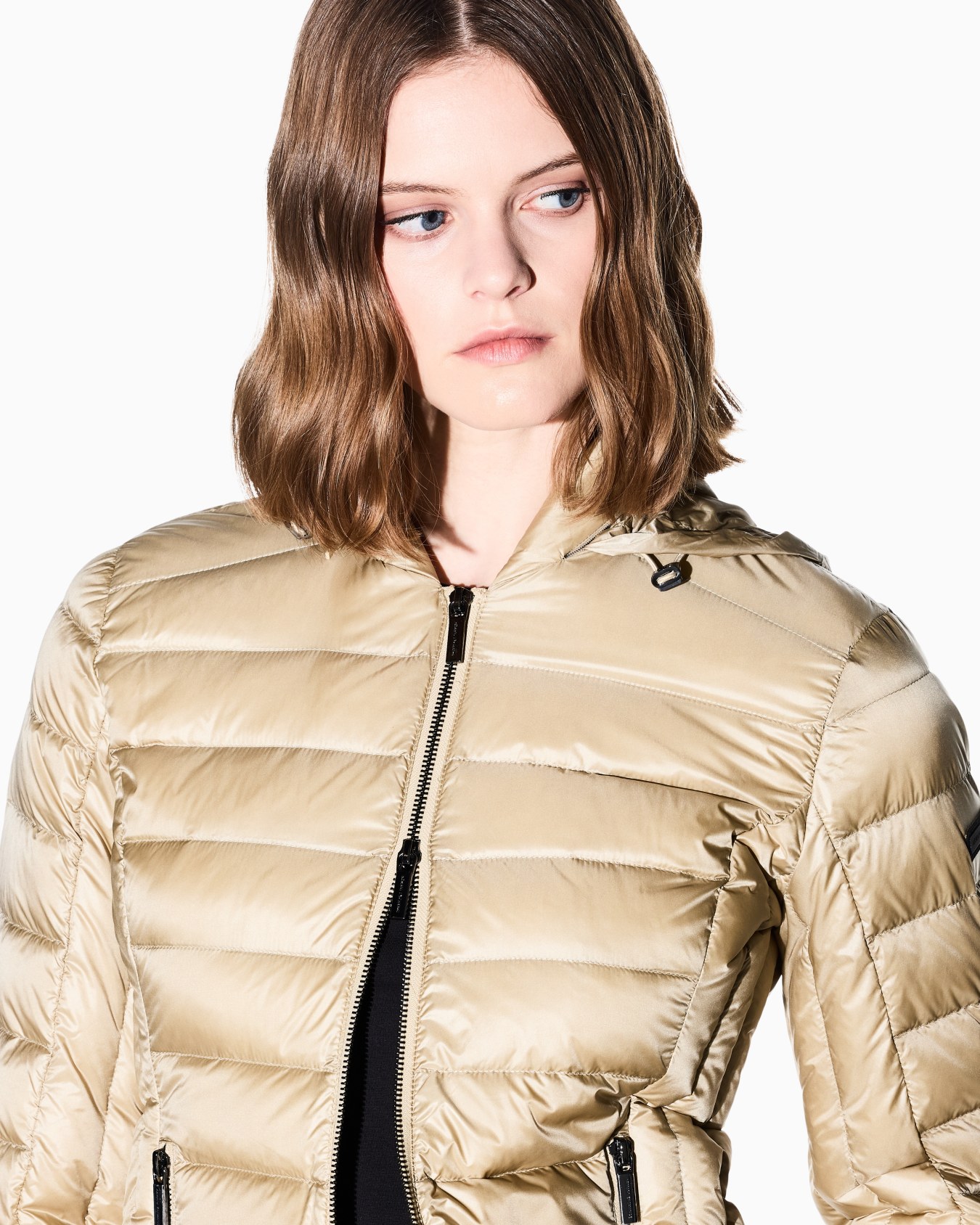 Down jacket slim fit in lightweight nylon Slide 6