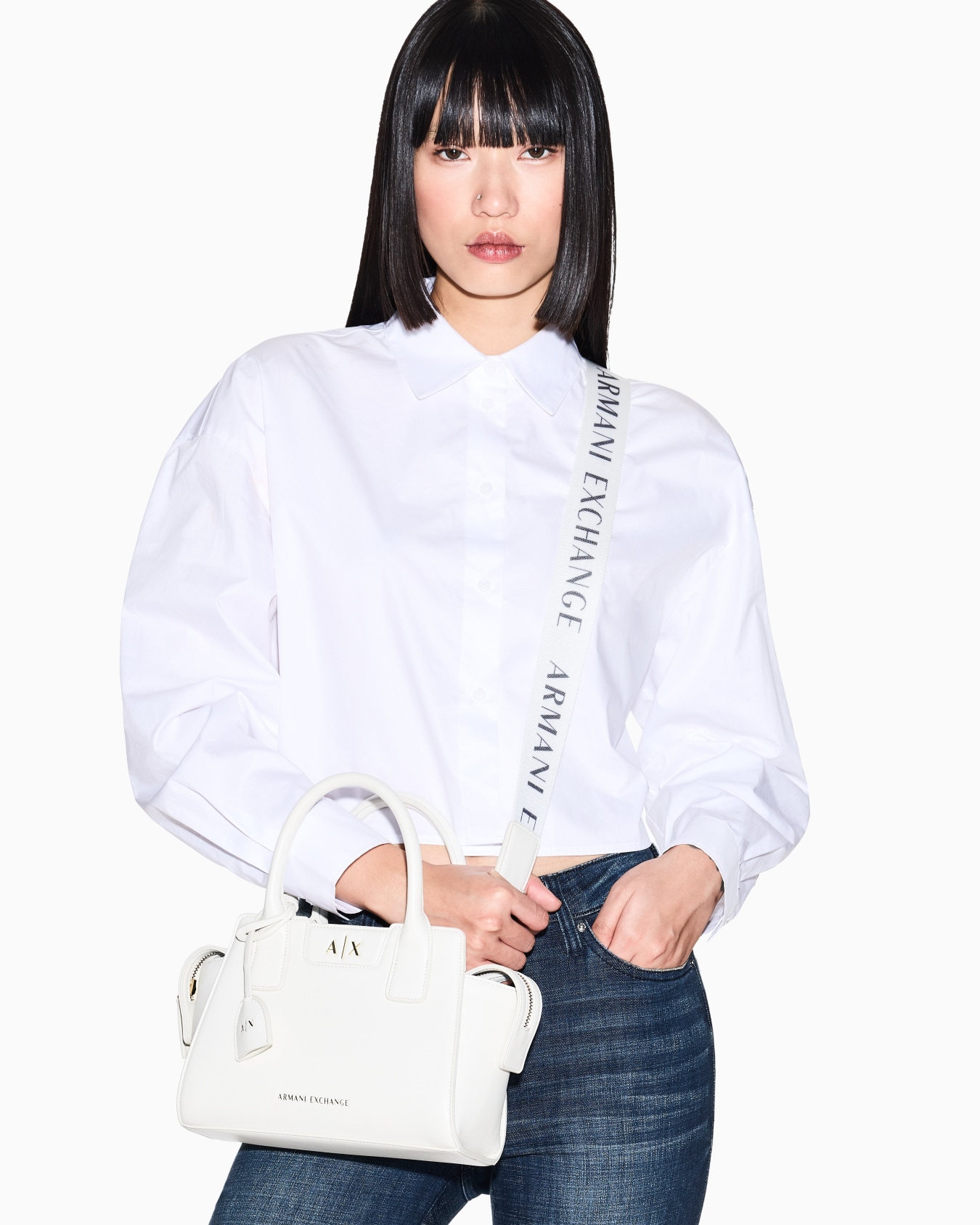 Top handles in tessuto tecnico Slide 6