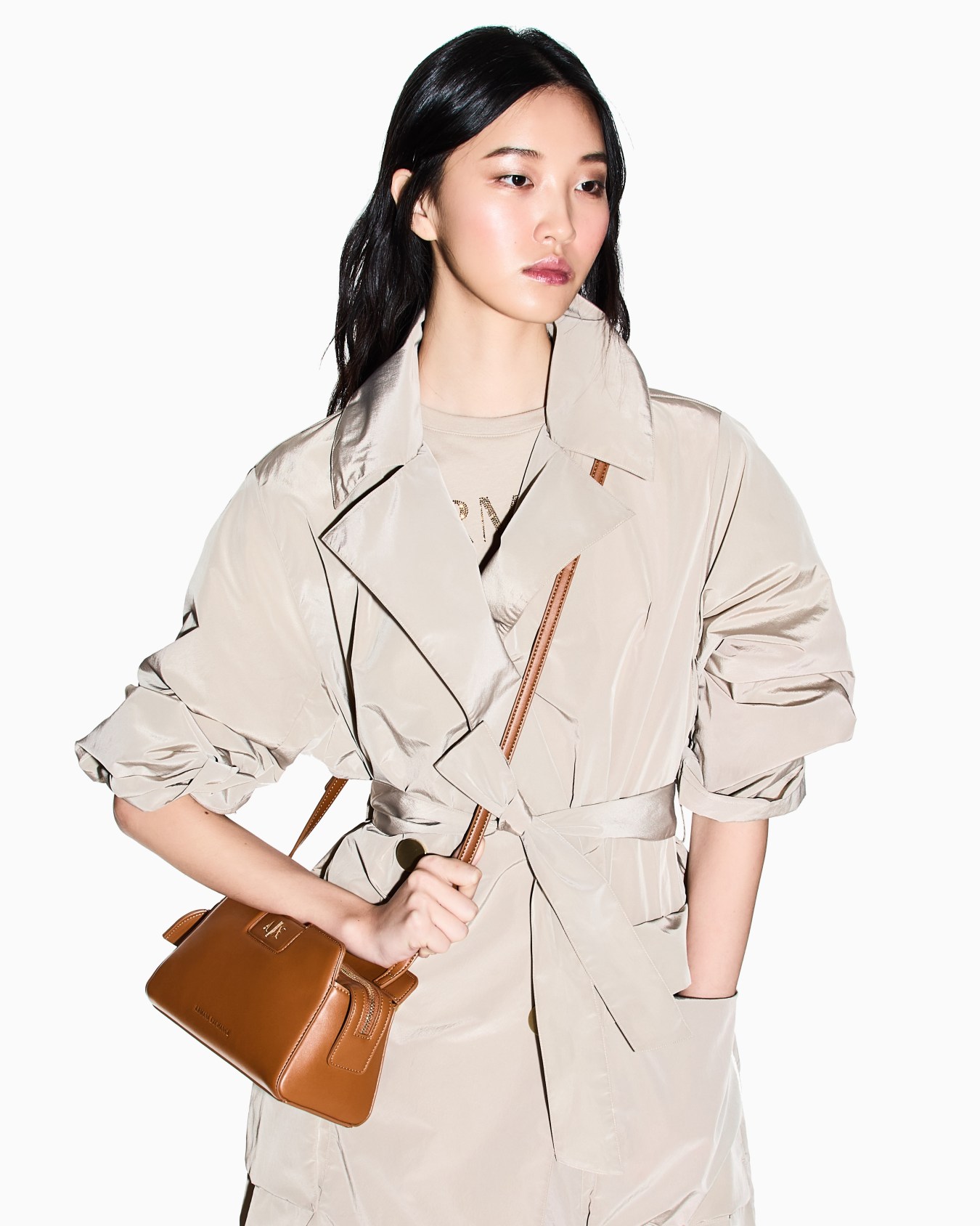 Crossbody bag in technical fabric Diapositiva 5