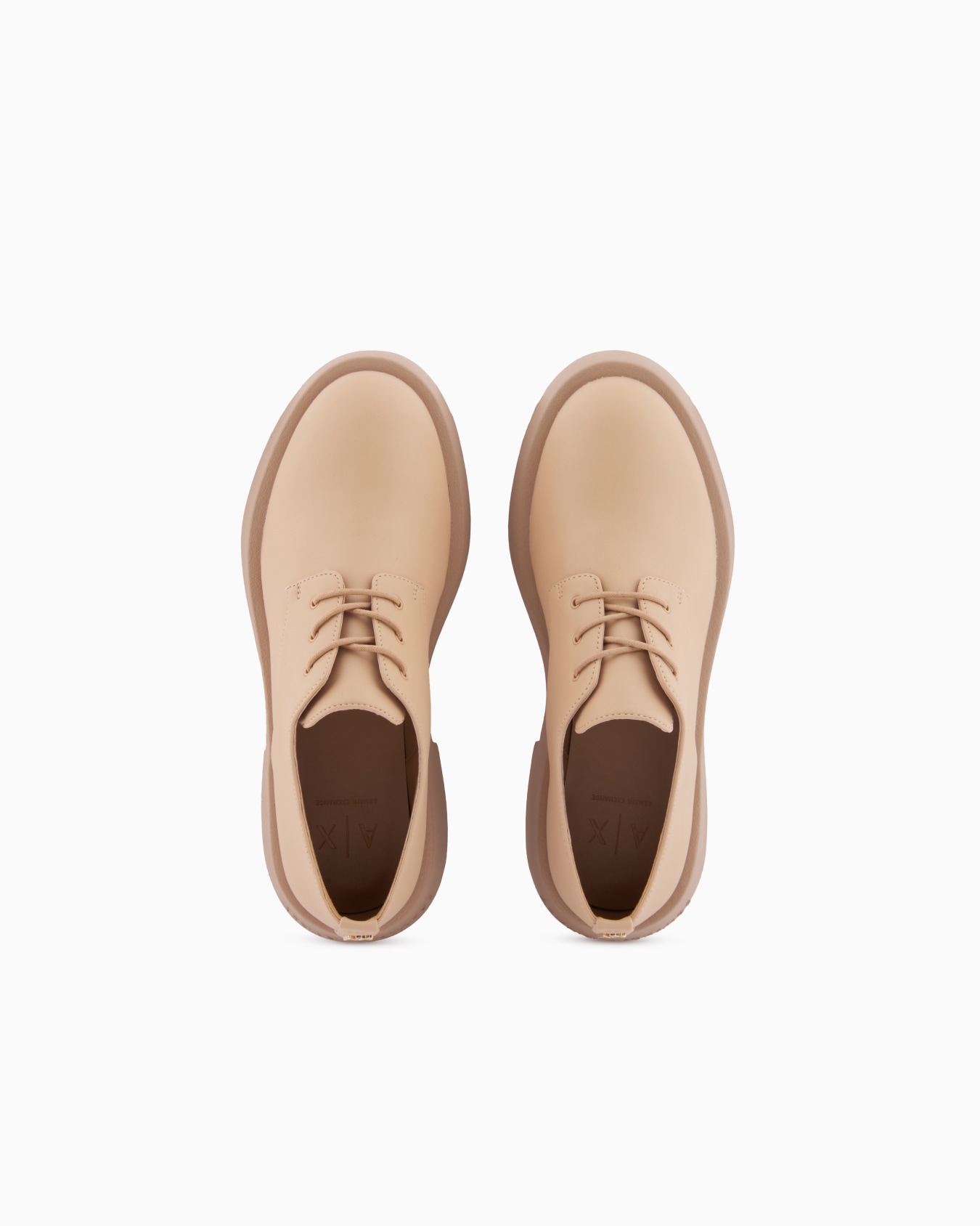 チャンキーダービーシューズ スライドする 2