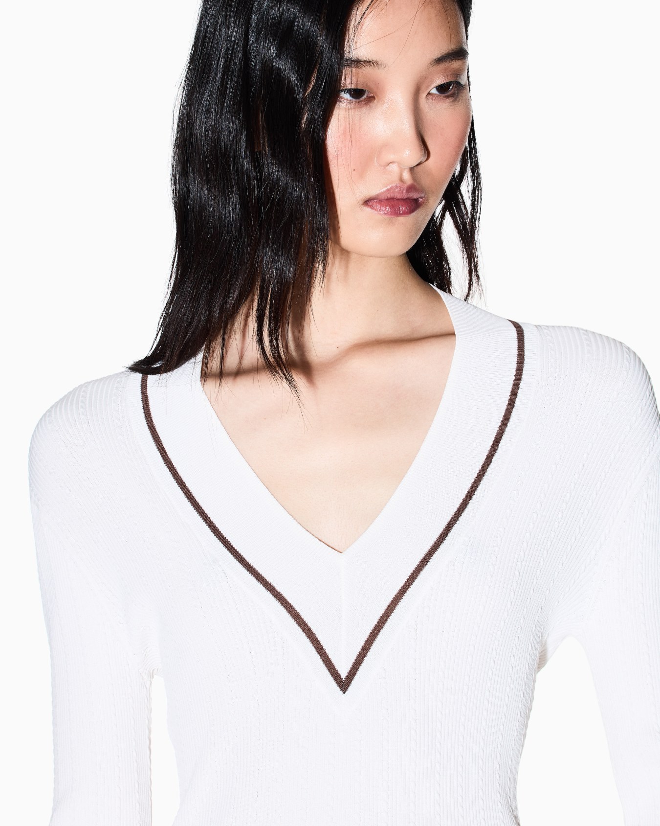 Jumpers in technical fabric Slide 4