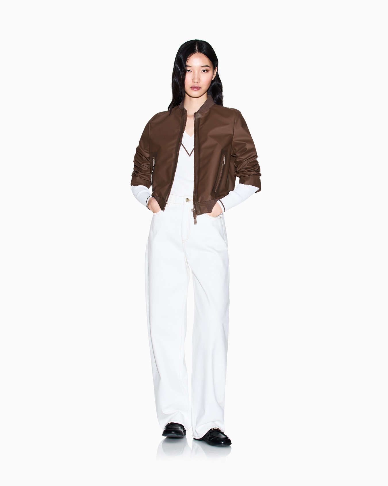 Jumpers in technical fabric Slide 1