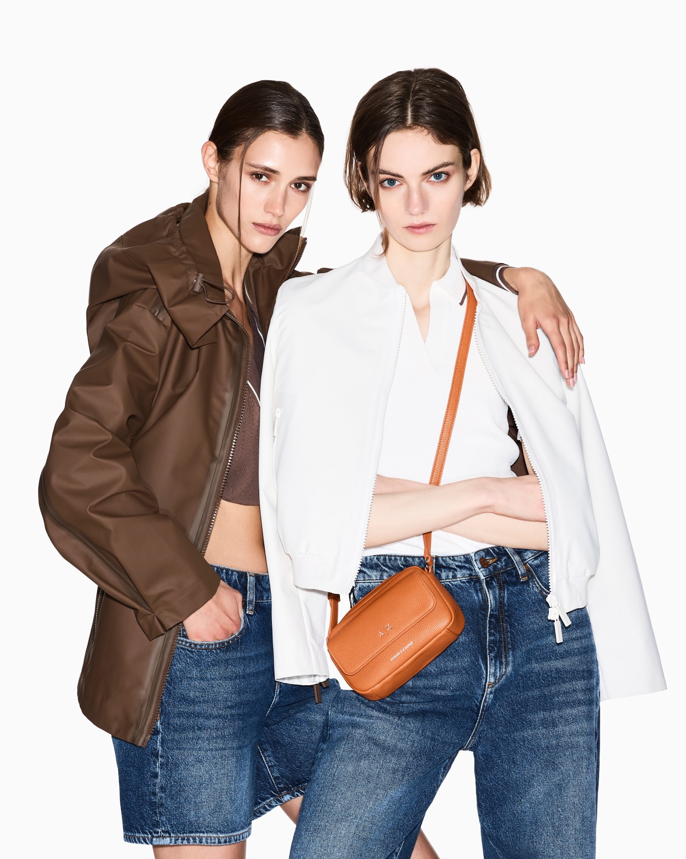 Vネック ニットプルオーバー スライドする 2