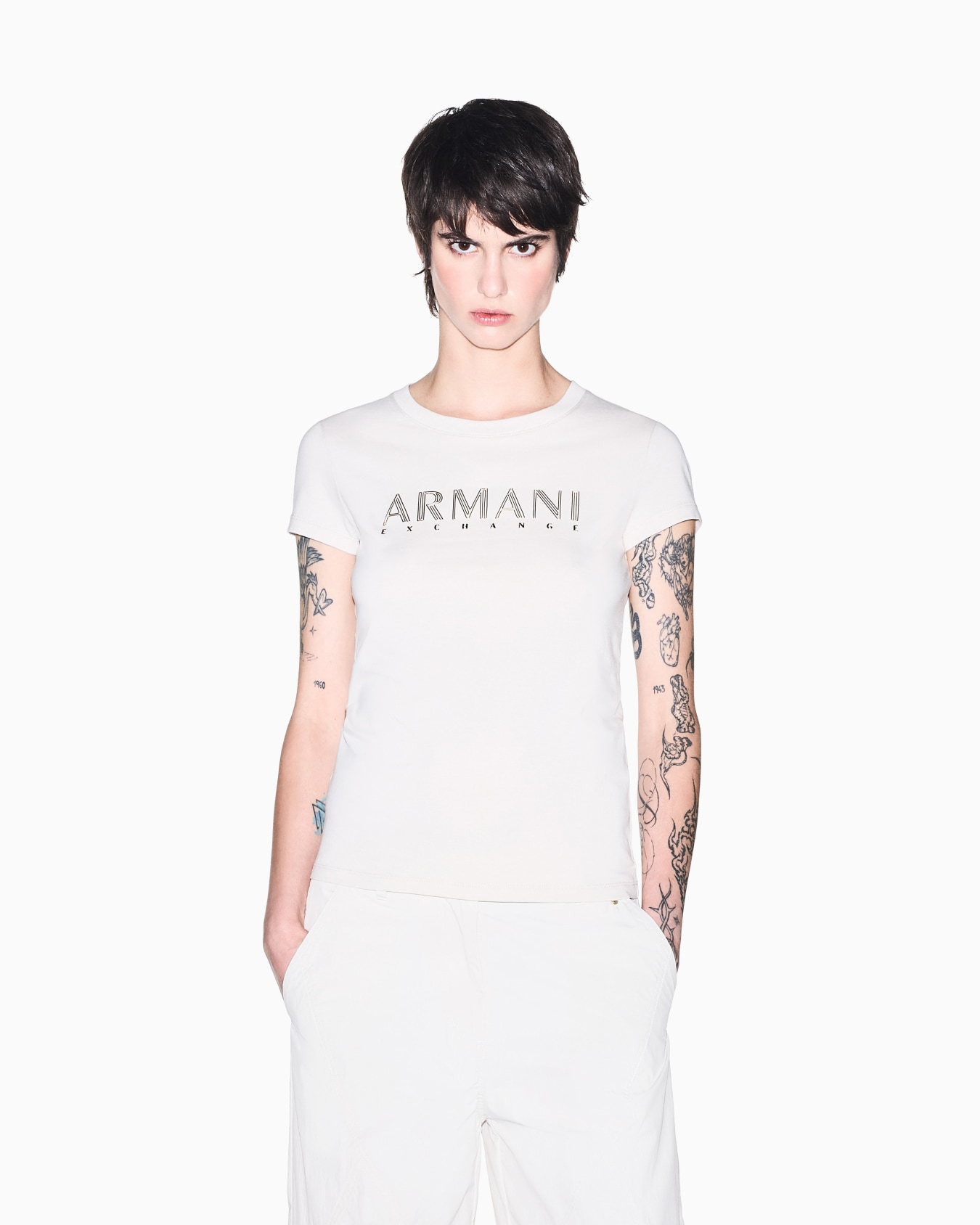 slim fit t-shirt in organic cotton stretch jersey Slide 3