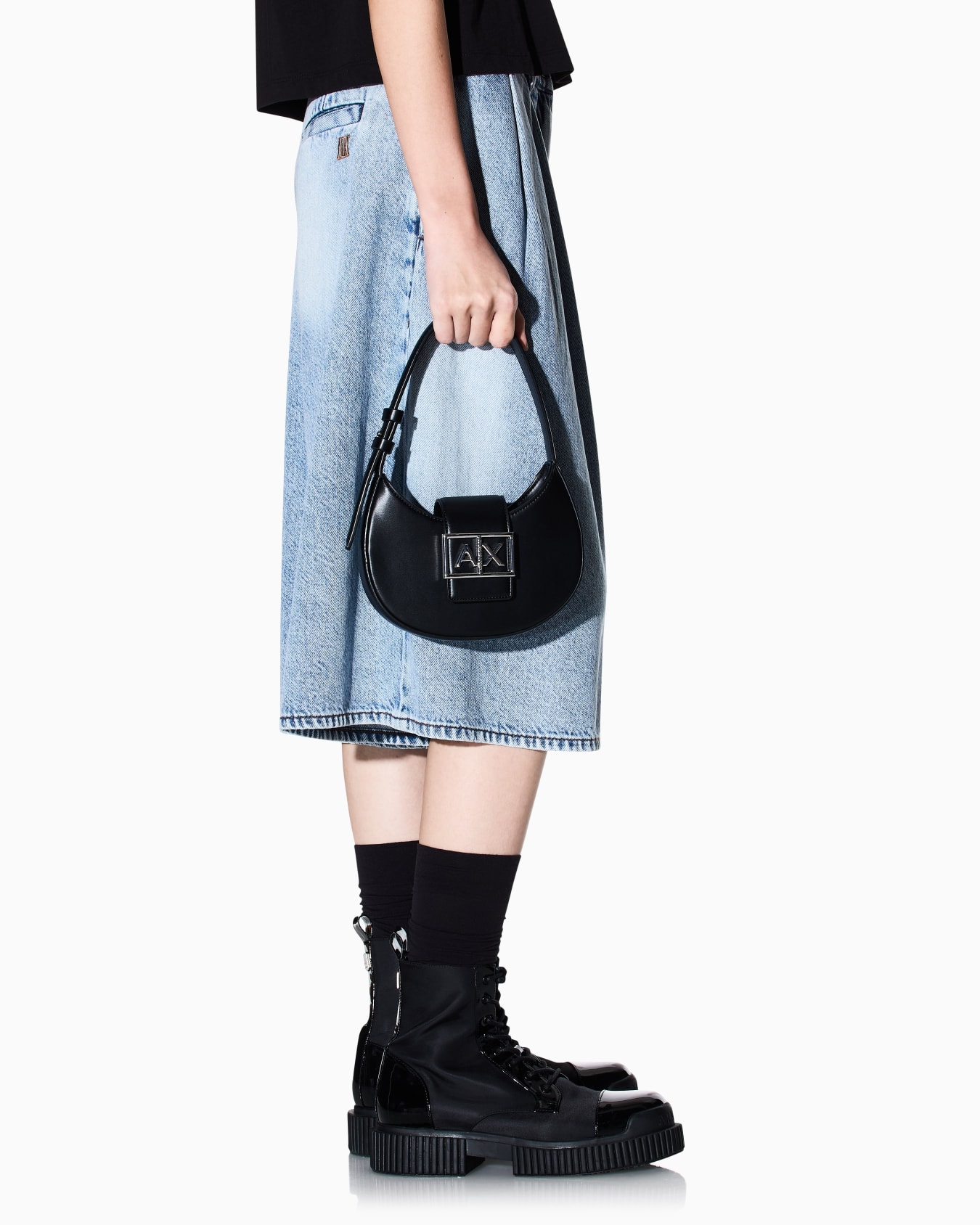 AXロゴ  ホーボーミニバッグ スライドする 6