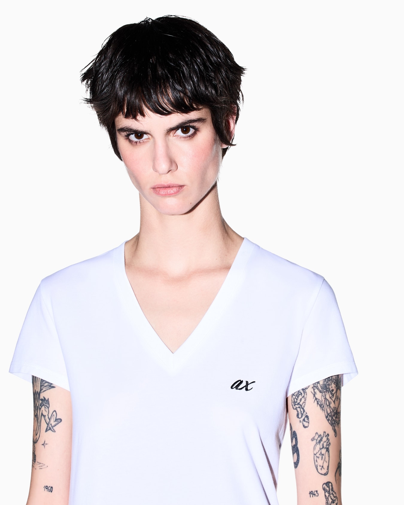 slim fit t-shirt in stretch cotton jersey Slide 5