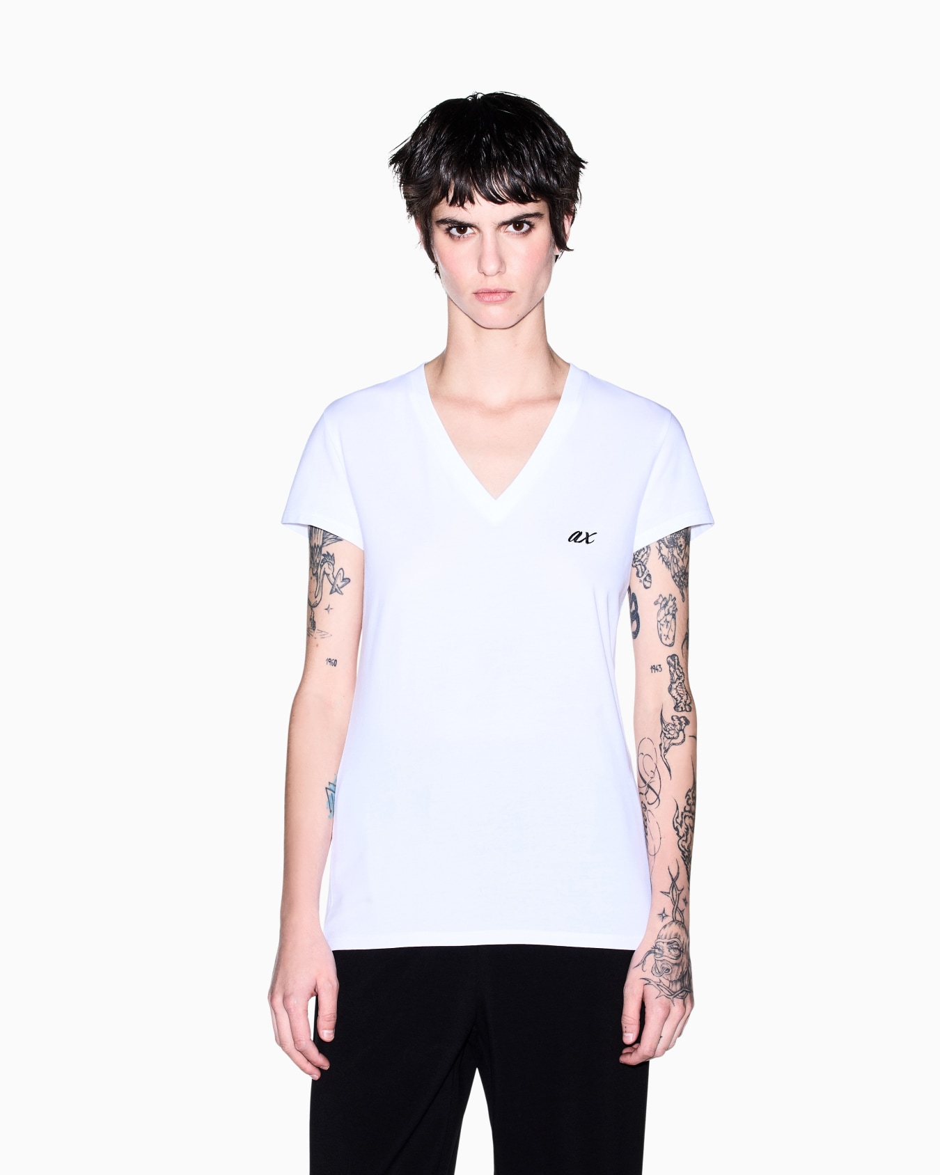 slim fit t-shirt in stretch cotton jersey Slide 3