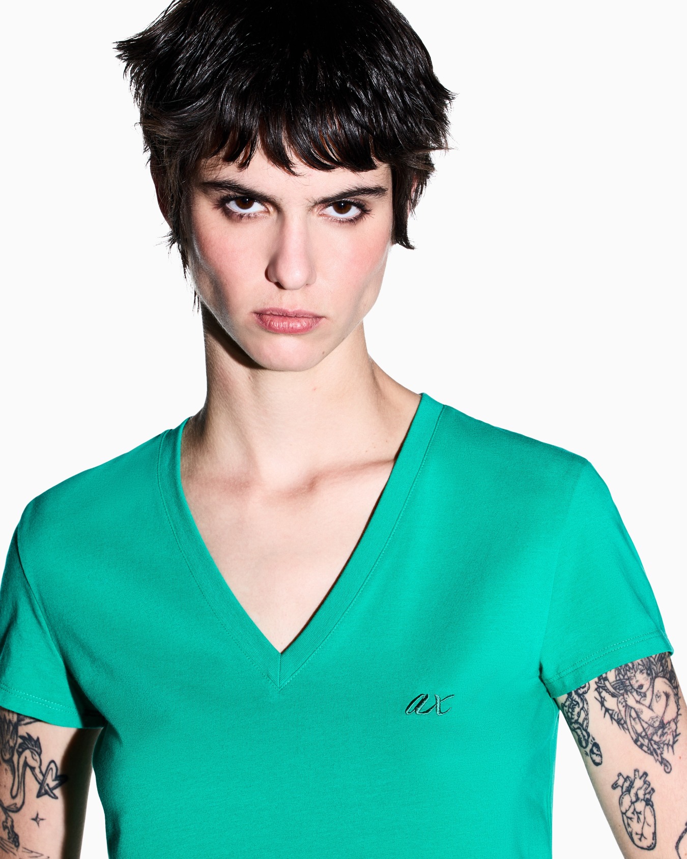slim fit t-shirt in stretch cotton jersey Slide 5