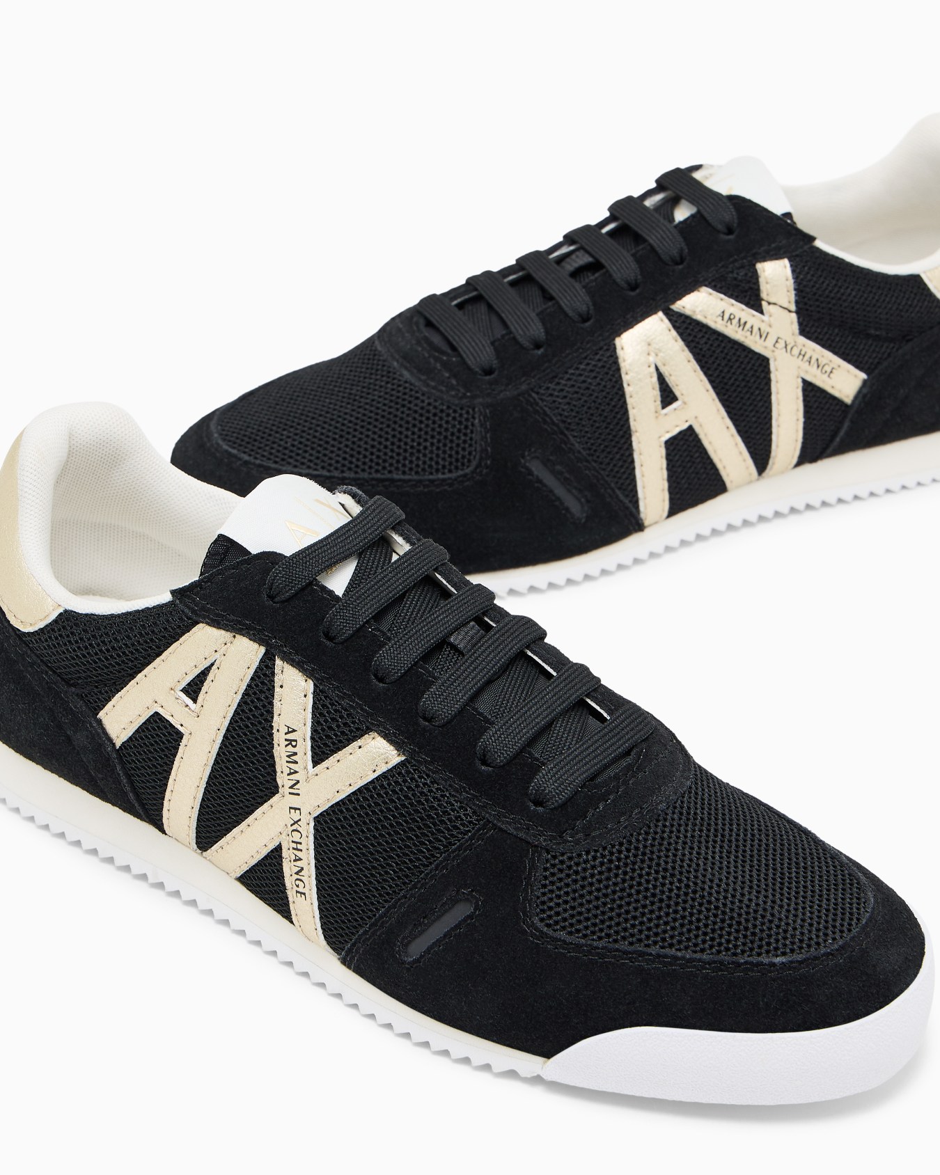 Sneakers in Suede, Mesh and Reflex Details Slide 4