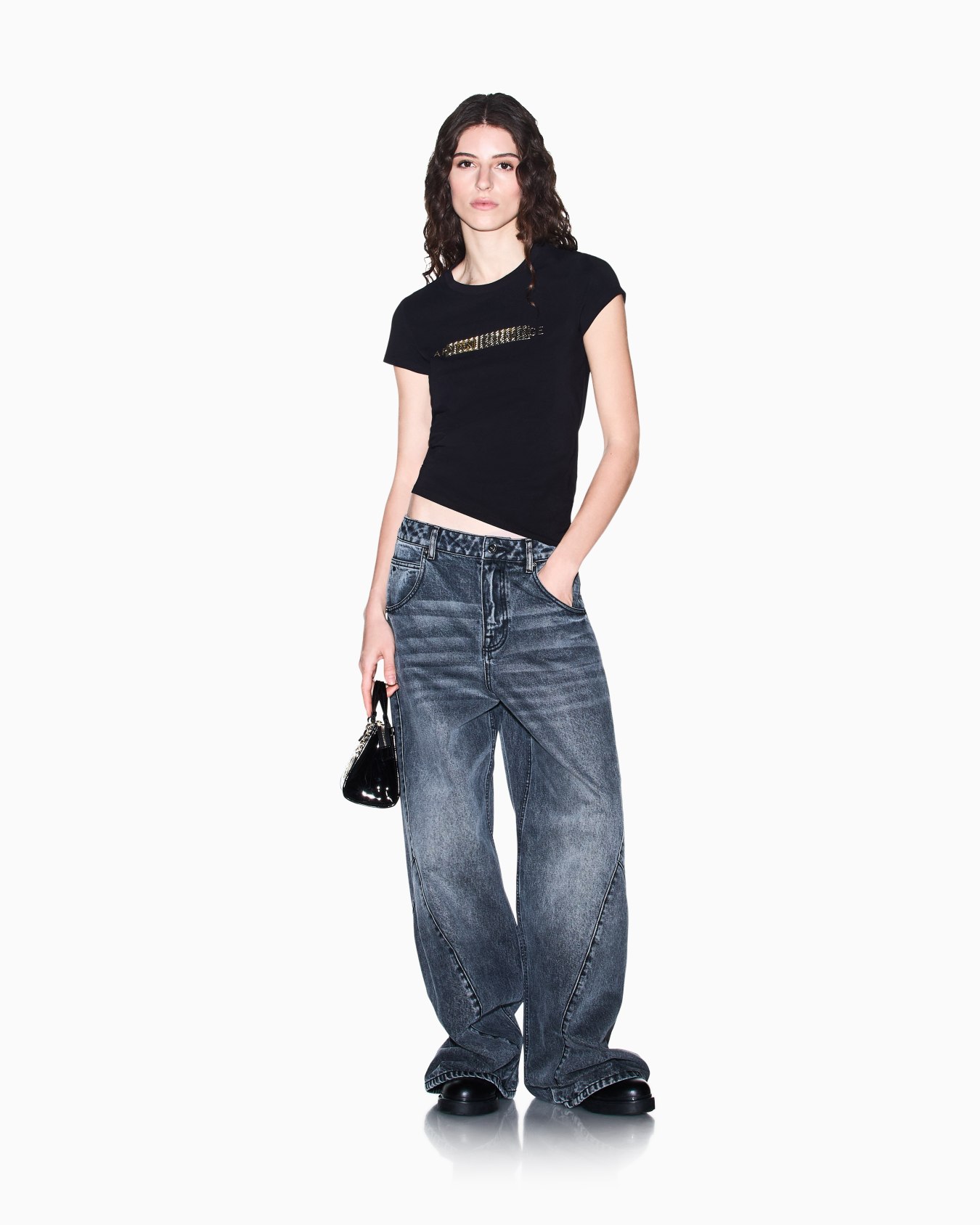 slim fit t-shirt in stretch cotton jersey Slide 1
