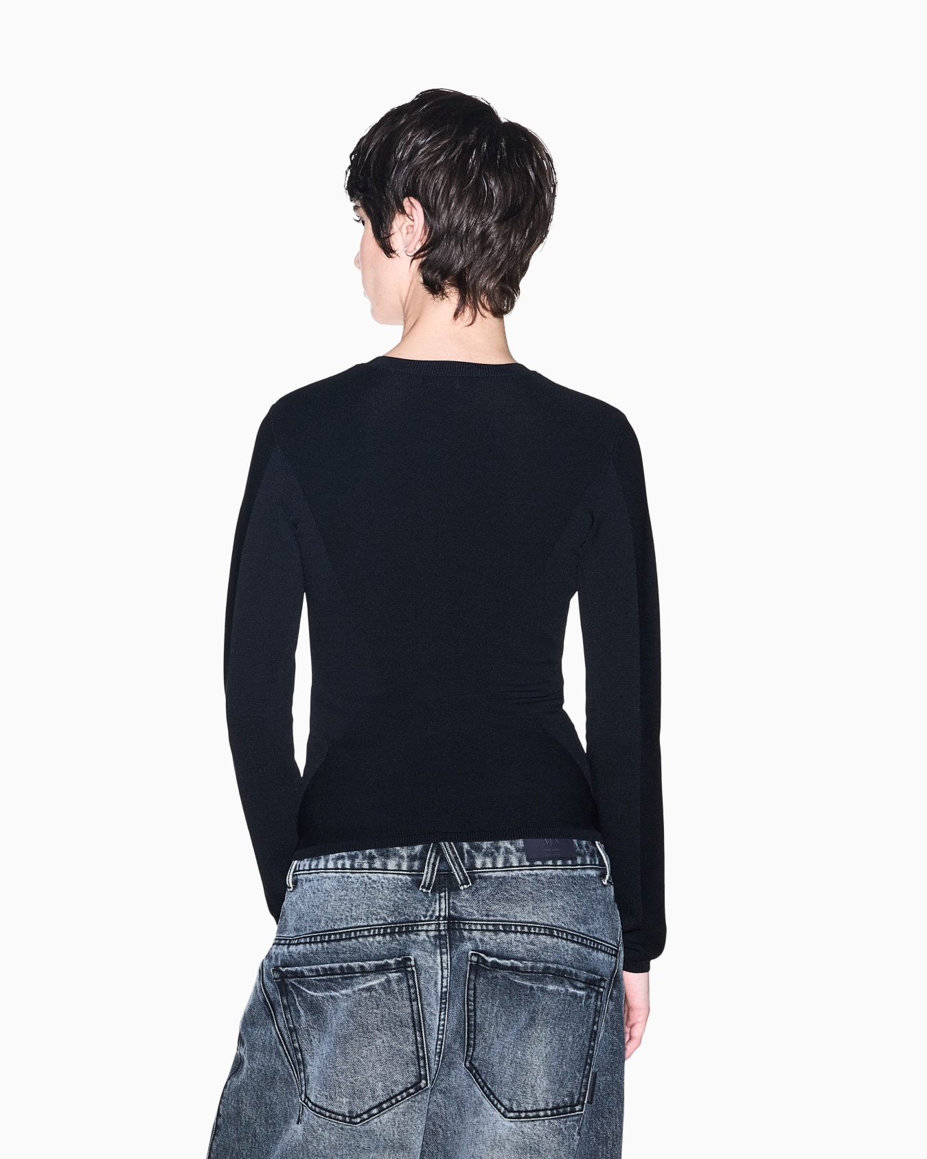 regular fit pullover knitted in recycled viscose Slide 5