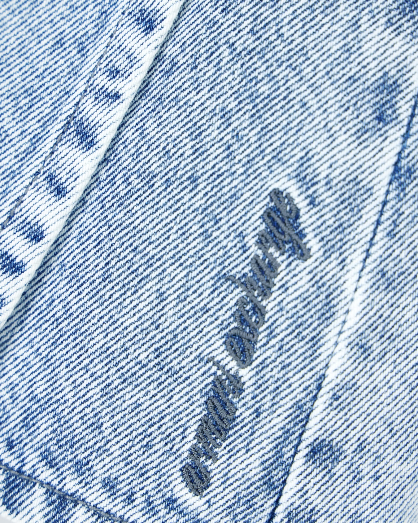 Skirt slim-fit in rigid cotton denim Slide 4