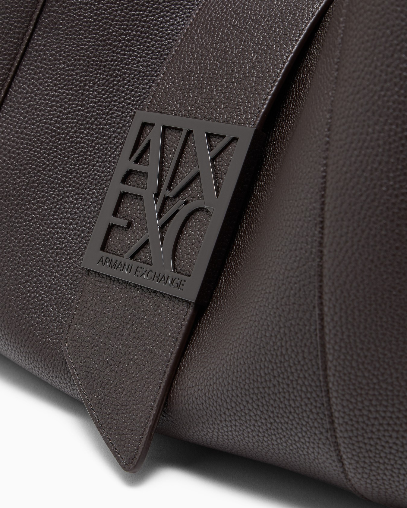 Bolso de hombro texturizado con placa de logotipo Diapositiva 4