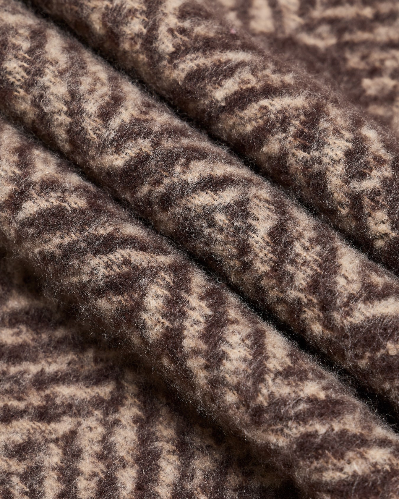 Stole herringbone pattern Slide 1