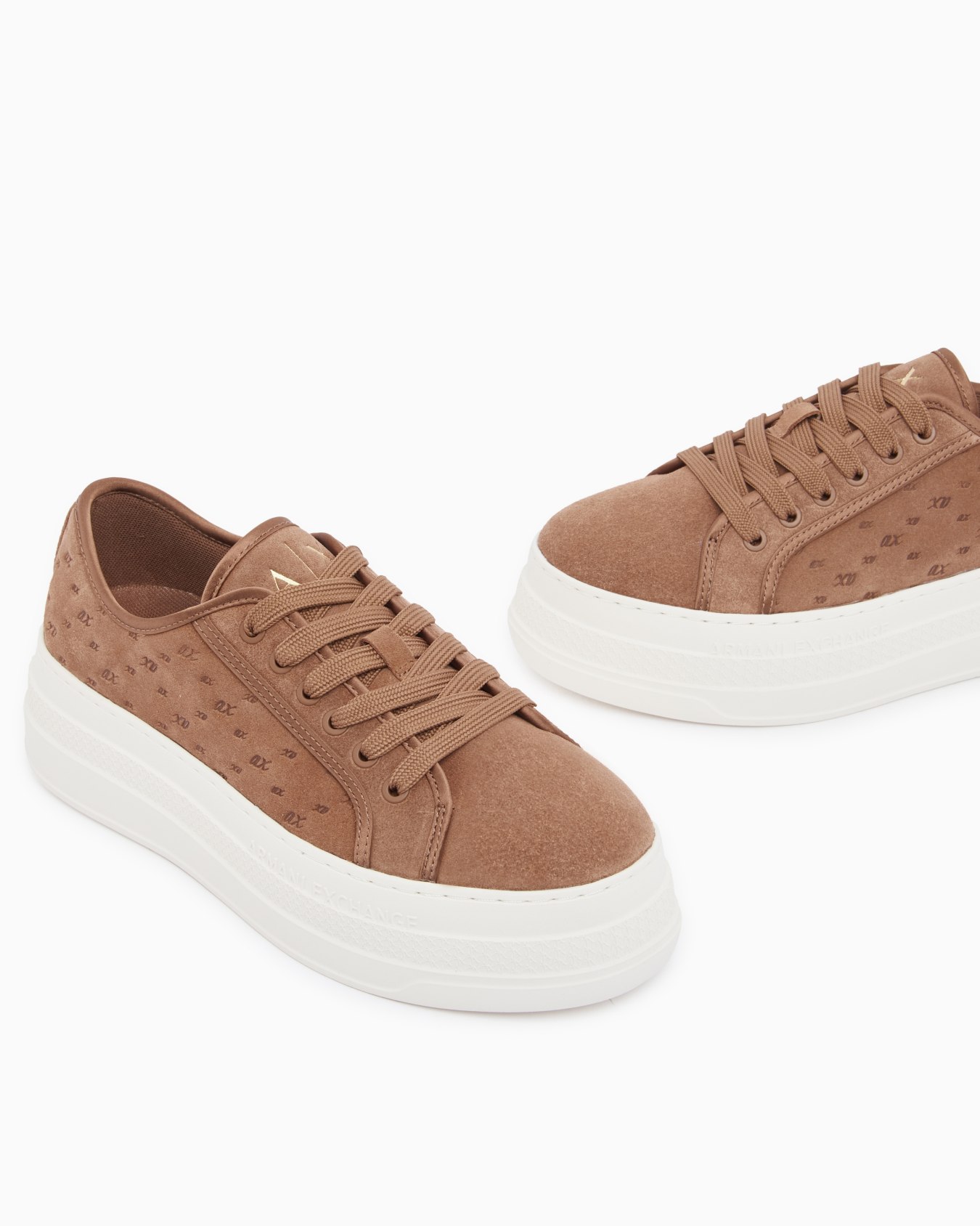 Low cut Sneakers in leather with all-over debossed logo Slide 4