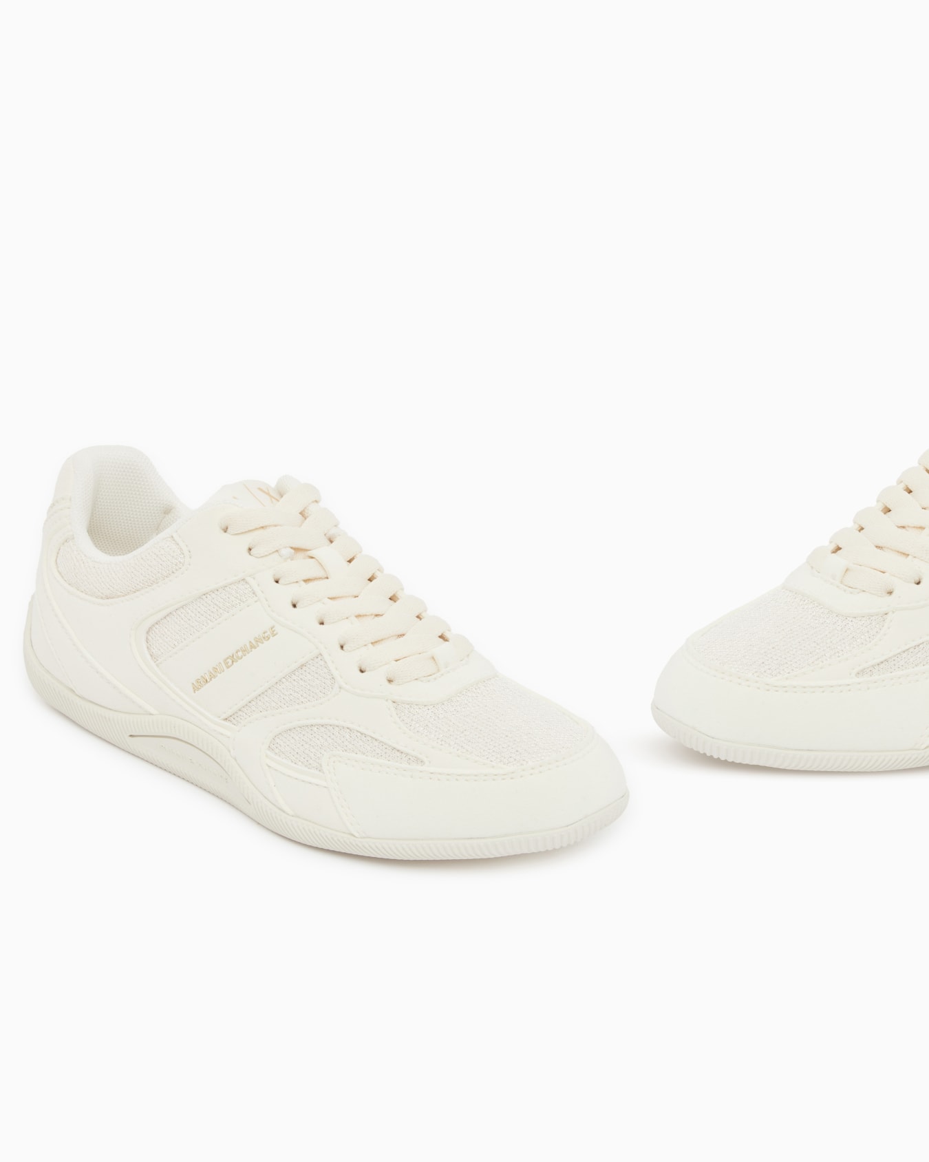 Zapatillas bajas de microante y malla con cordones Diapositiva 4