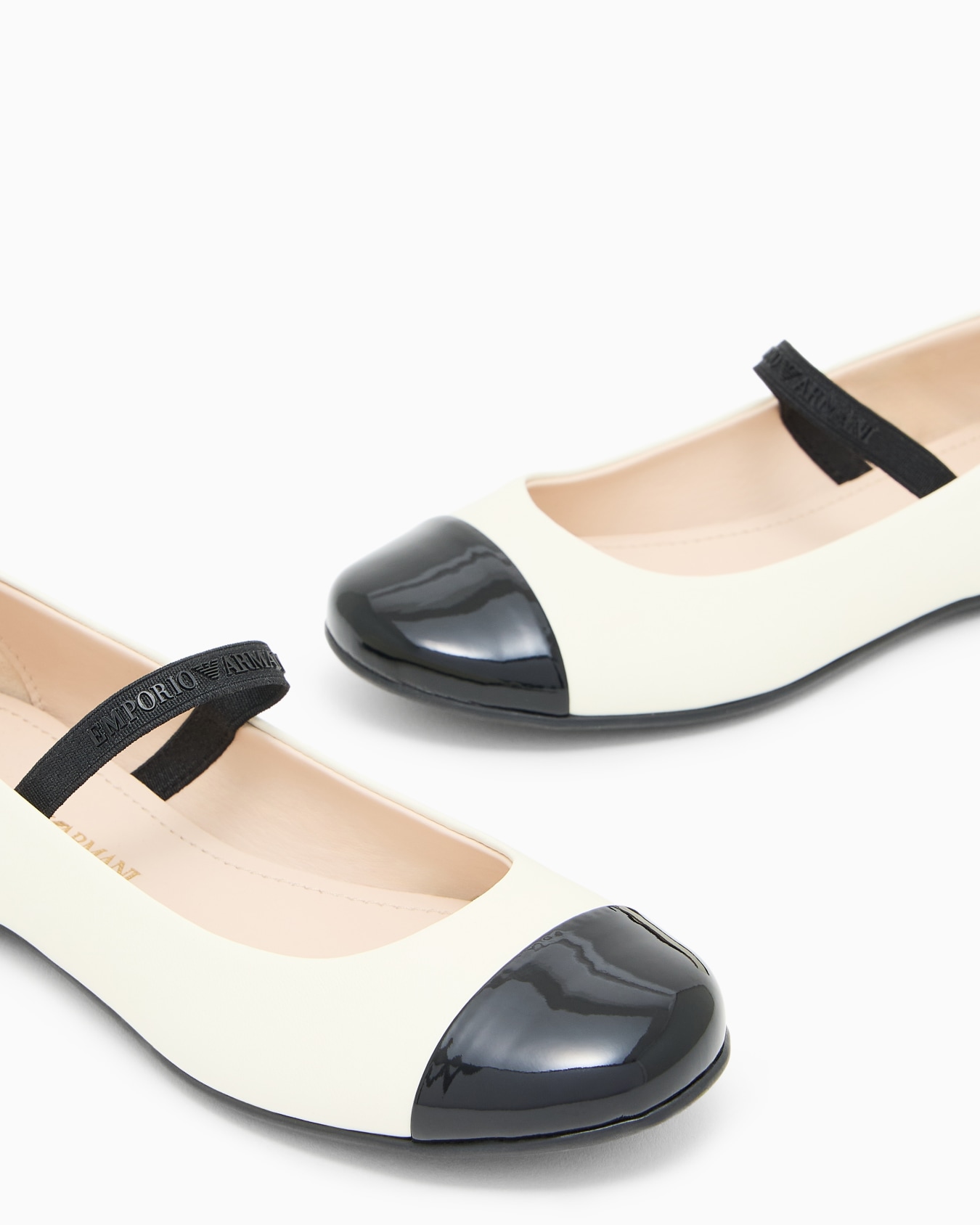 Nappa-leather ballerinas with patent leather toe Slide 4