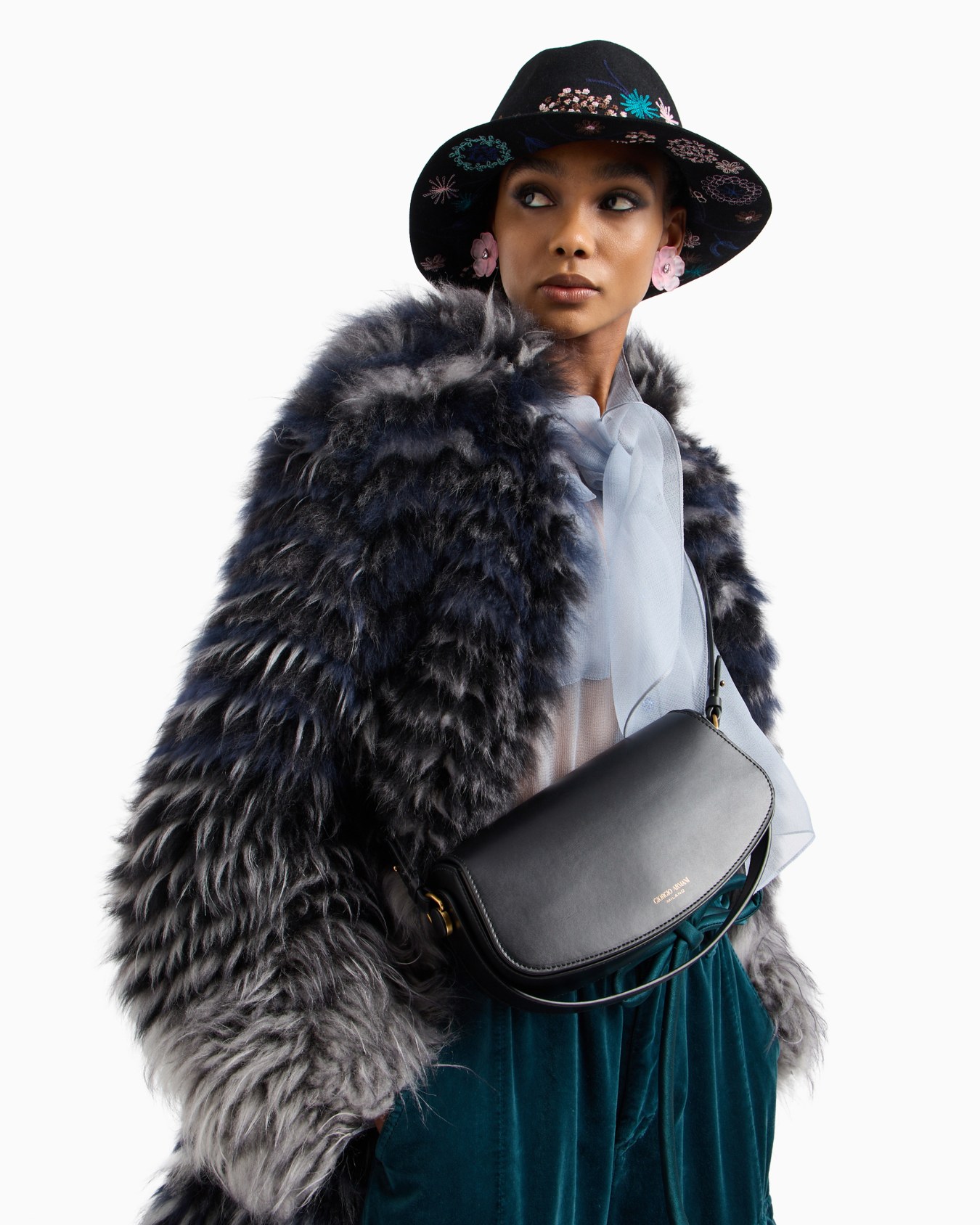 Leather handbag Slide 6