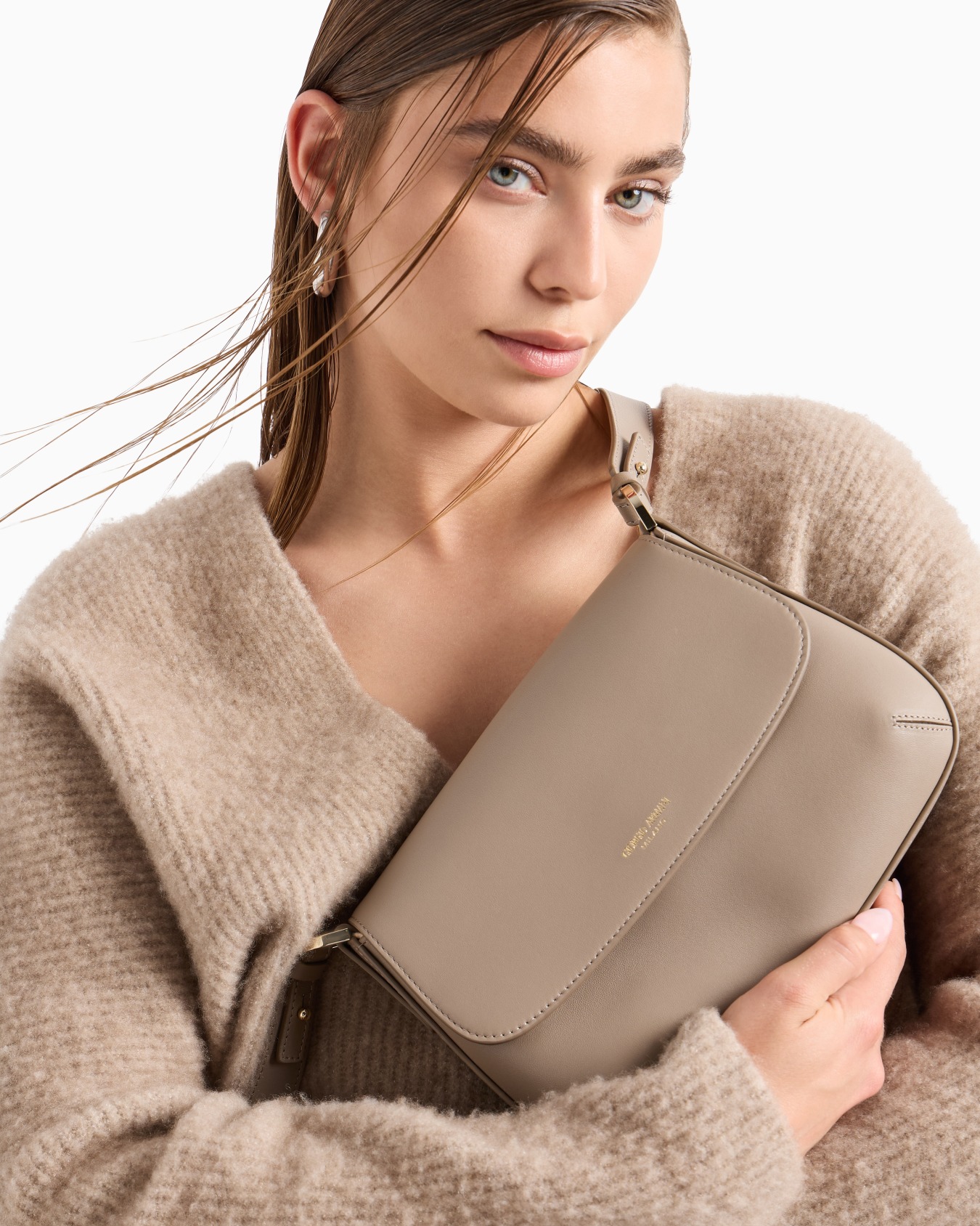 Small la Prima Soft bag in nappa leather Slide 7