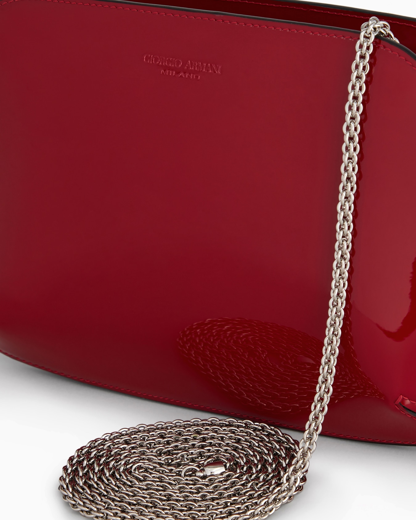 La Prima clutch bag in patent leather Slide 4
