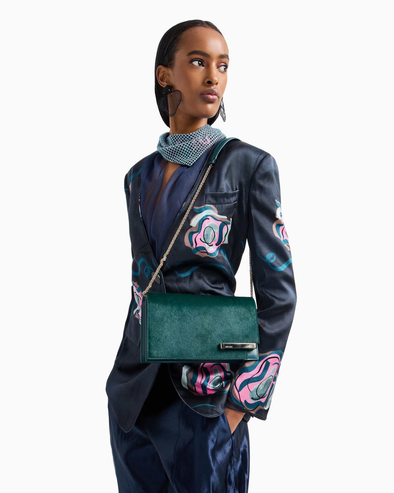 Ponyskin-look leather clutch bag Slide 6