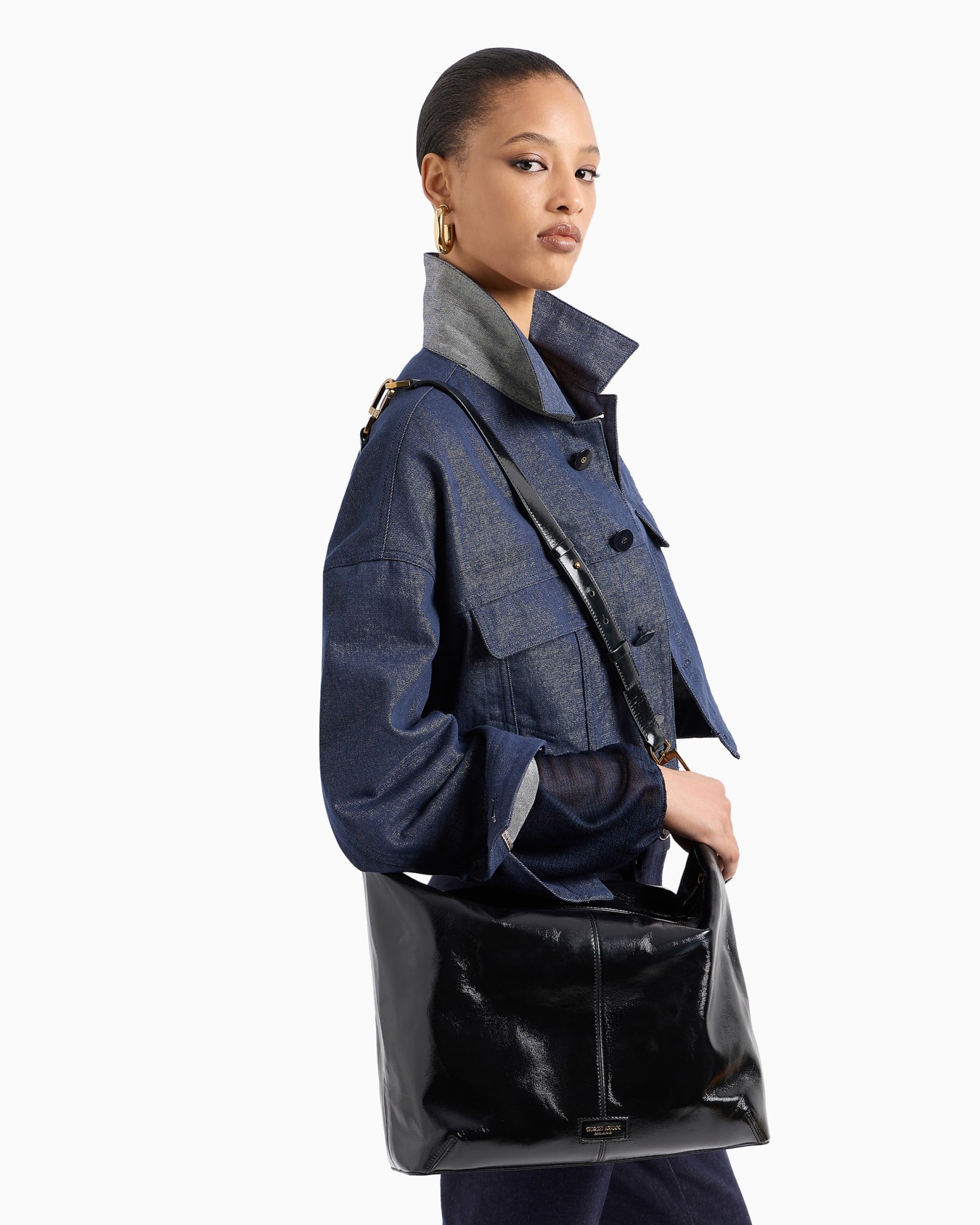 ジョルジオ アルマーニ ラ プリマ ソフト ホーボーバッグ パテントナッパレザー ラージ スライドする 6