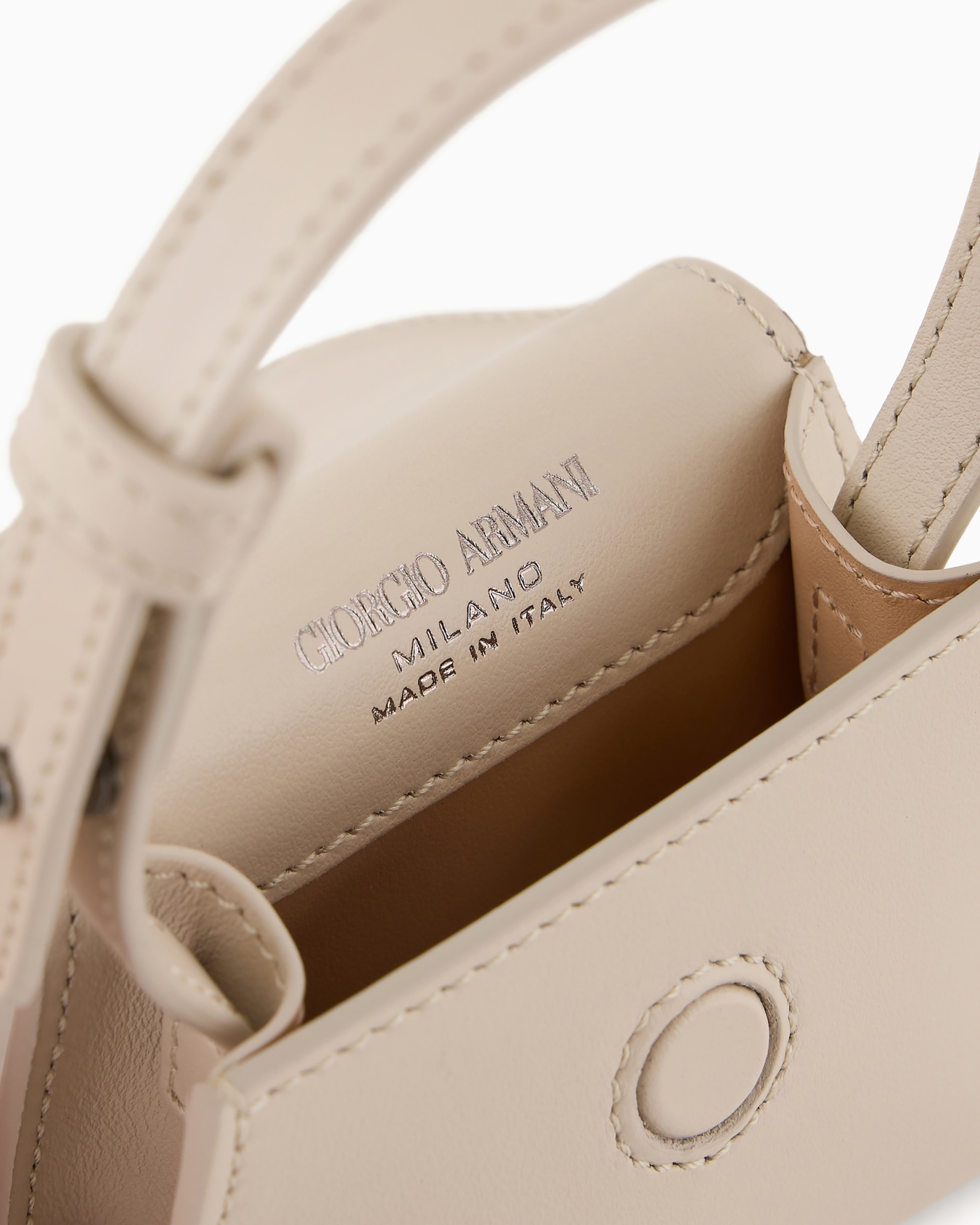 Giorgio Armani Neve Borsa charm micro la Prima in pelle Slide 3