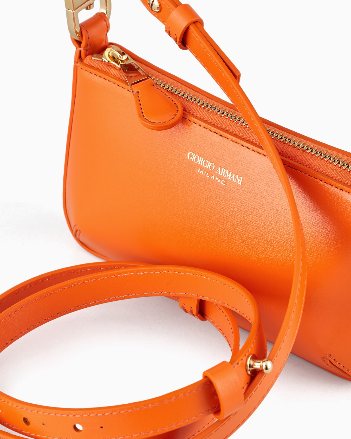 la Prima mini shoulder bag in palmellato leather Slide 4